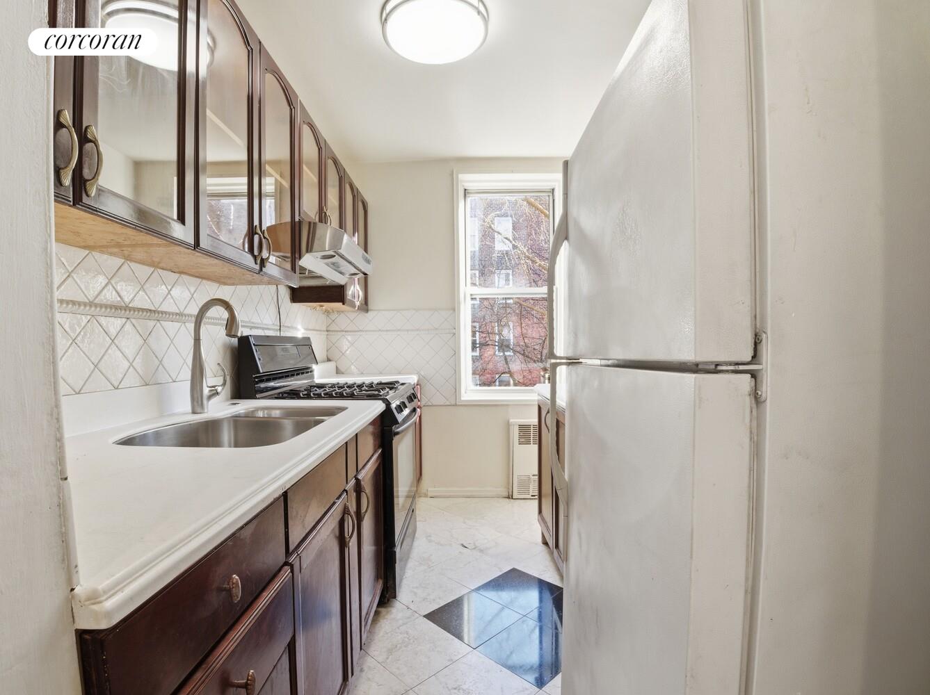 #3 photo, 1475 THIERIOT Avenue, ब्रोंक्स Parkchester , NY 10460