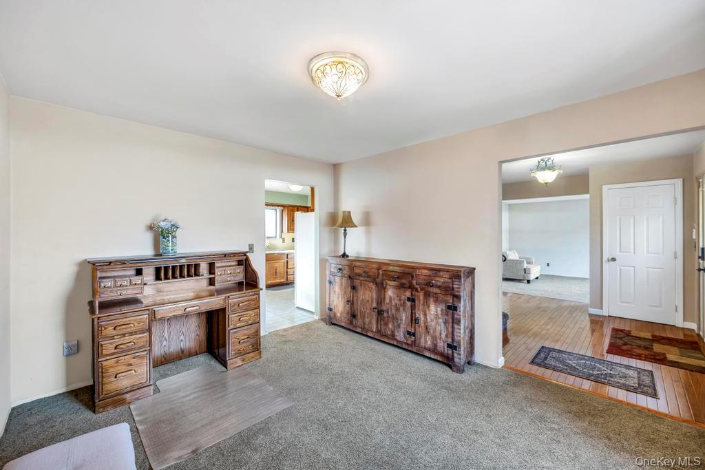 #10 photo, 2 Martin Street, Саффолк ‖ Coram , NY 11727