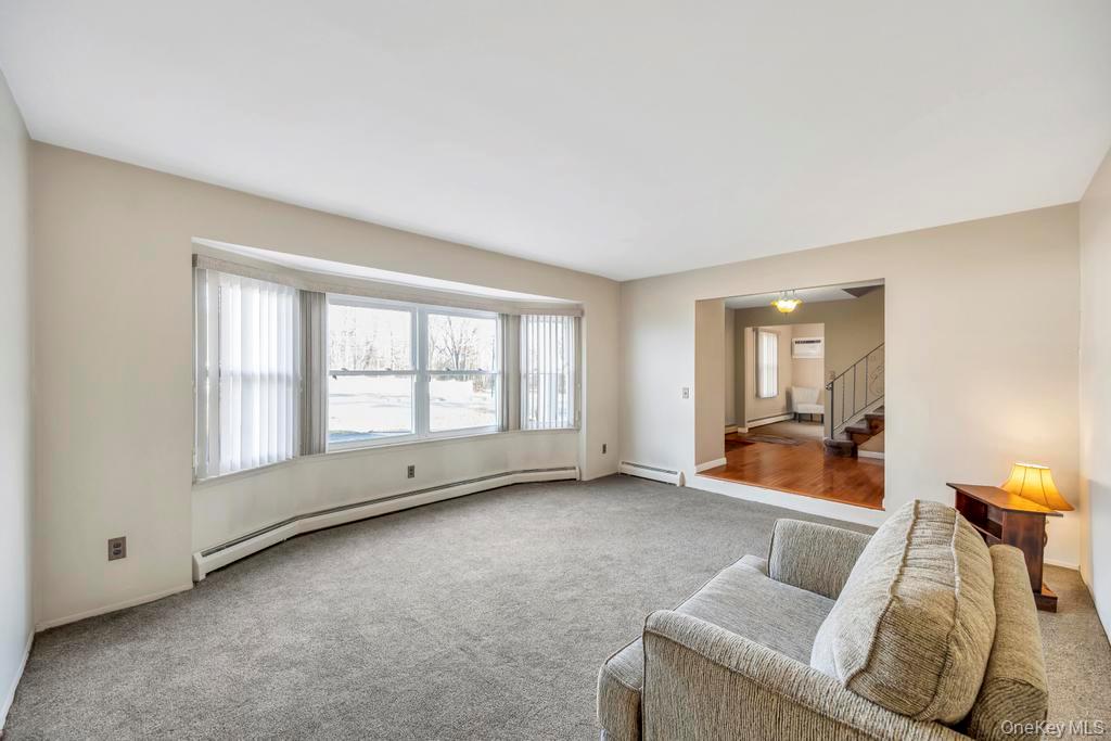 #14 photo, 2 Martin Street, Саффолк ‖ Coram , NY 11727