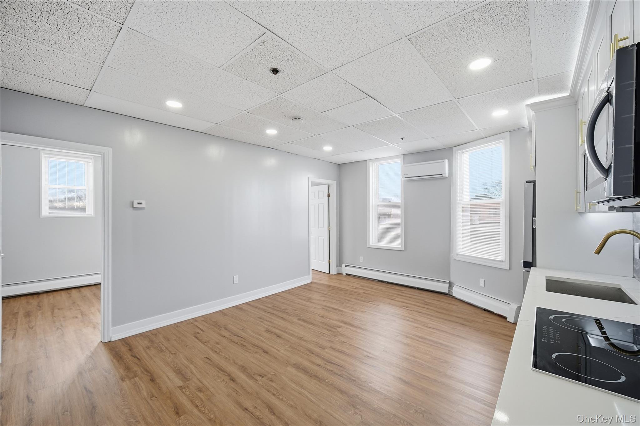 #7 photo, 32B Main, Bay Shore , NY 11706