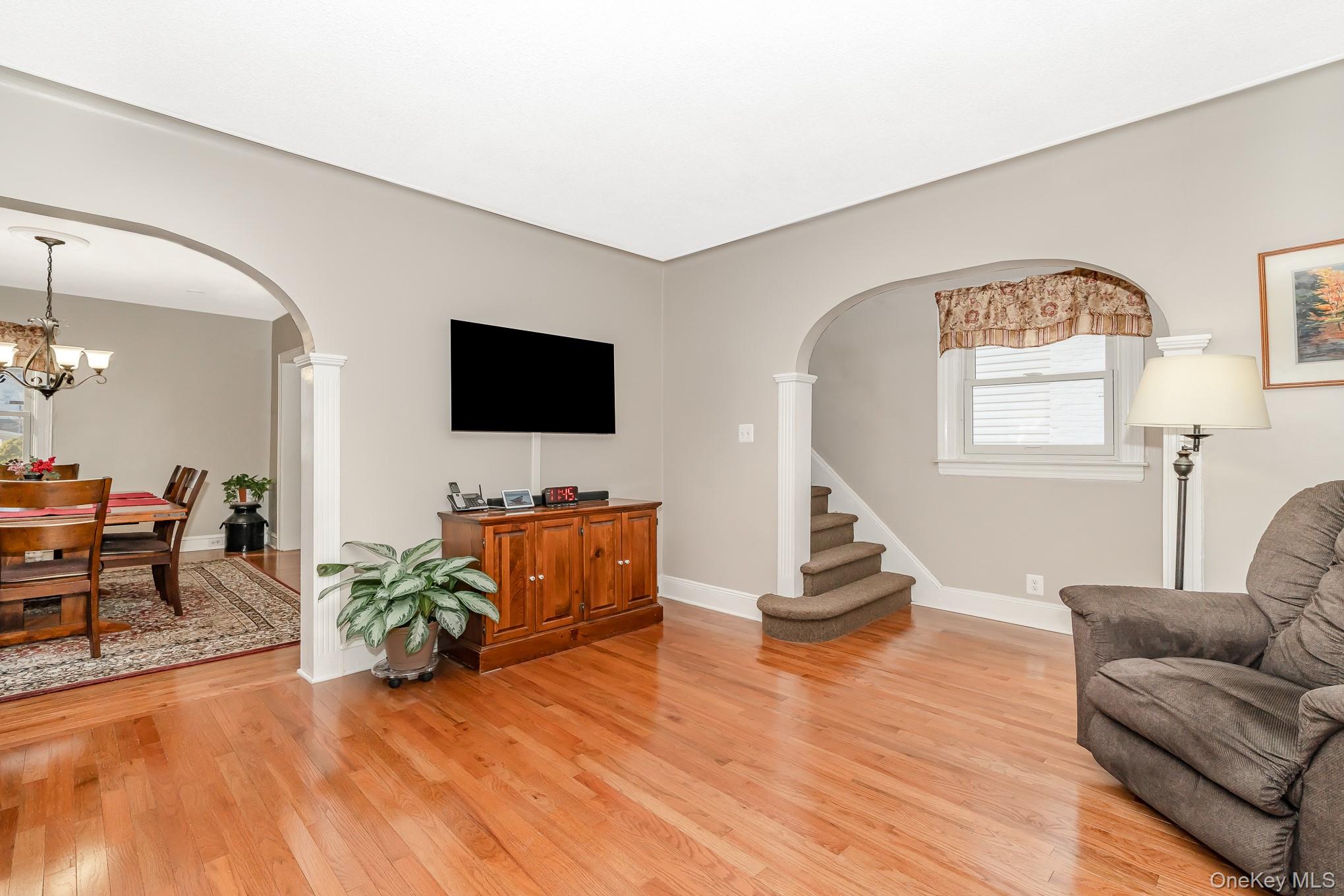 #5 photo, 347 Wellington Road, ناسو Mineola , NY 11501