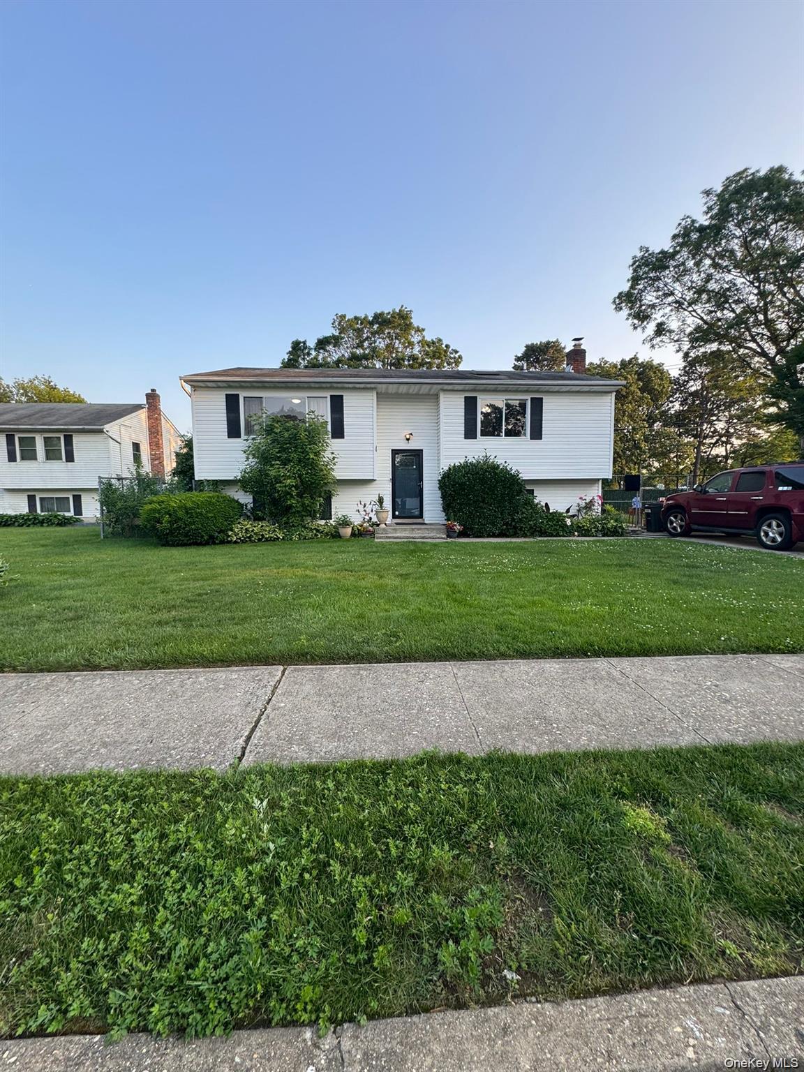 #12 photo, 2 Mortell Court, 东长岛 Babylon , NY 11726