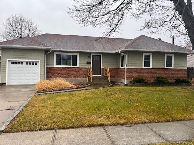 #1 photo, 617 Alwick Avenue, West Islip , NY 11795