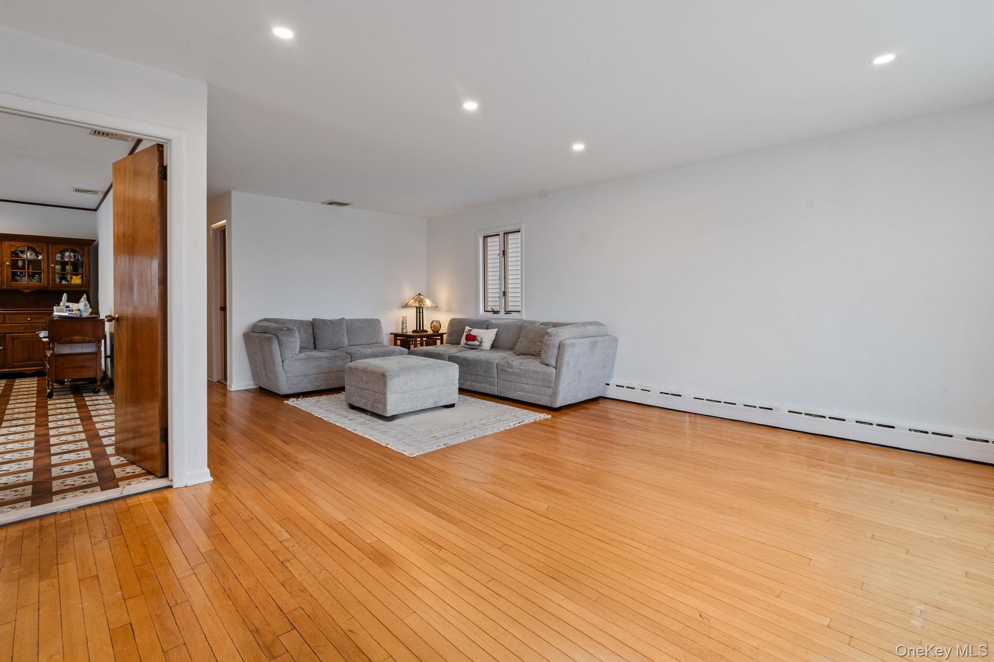 #18 photo, 179 California Place, 롱 아일랜드 Island Park , NY 11558