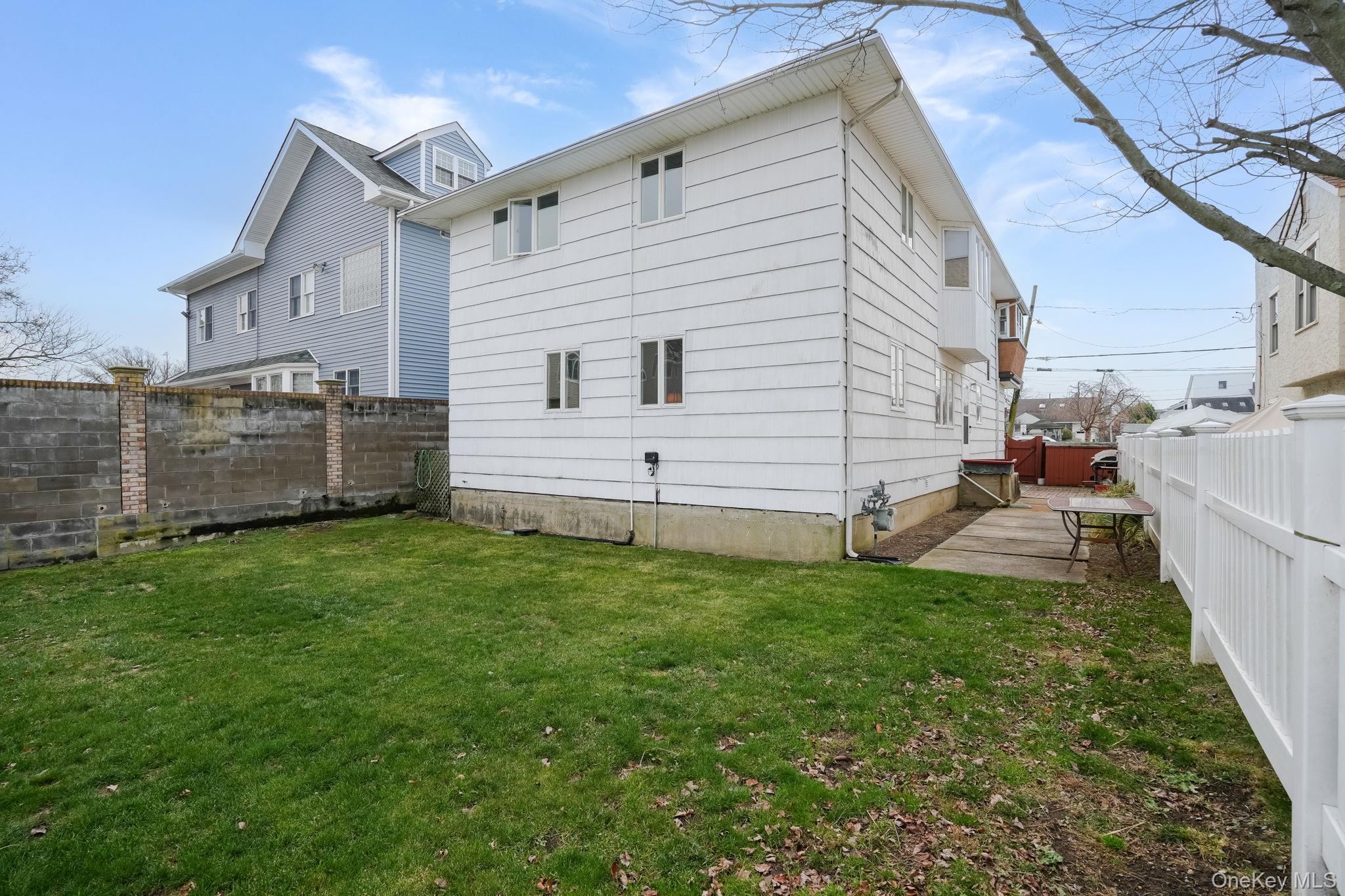 #7 photo, 179 California Place, 롱 아일랜드 Island Park , NY 11558