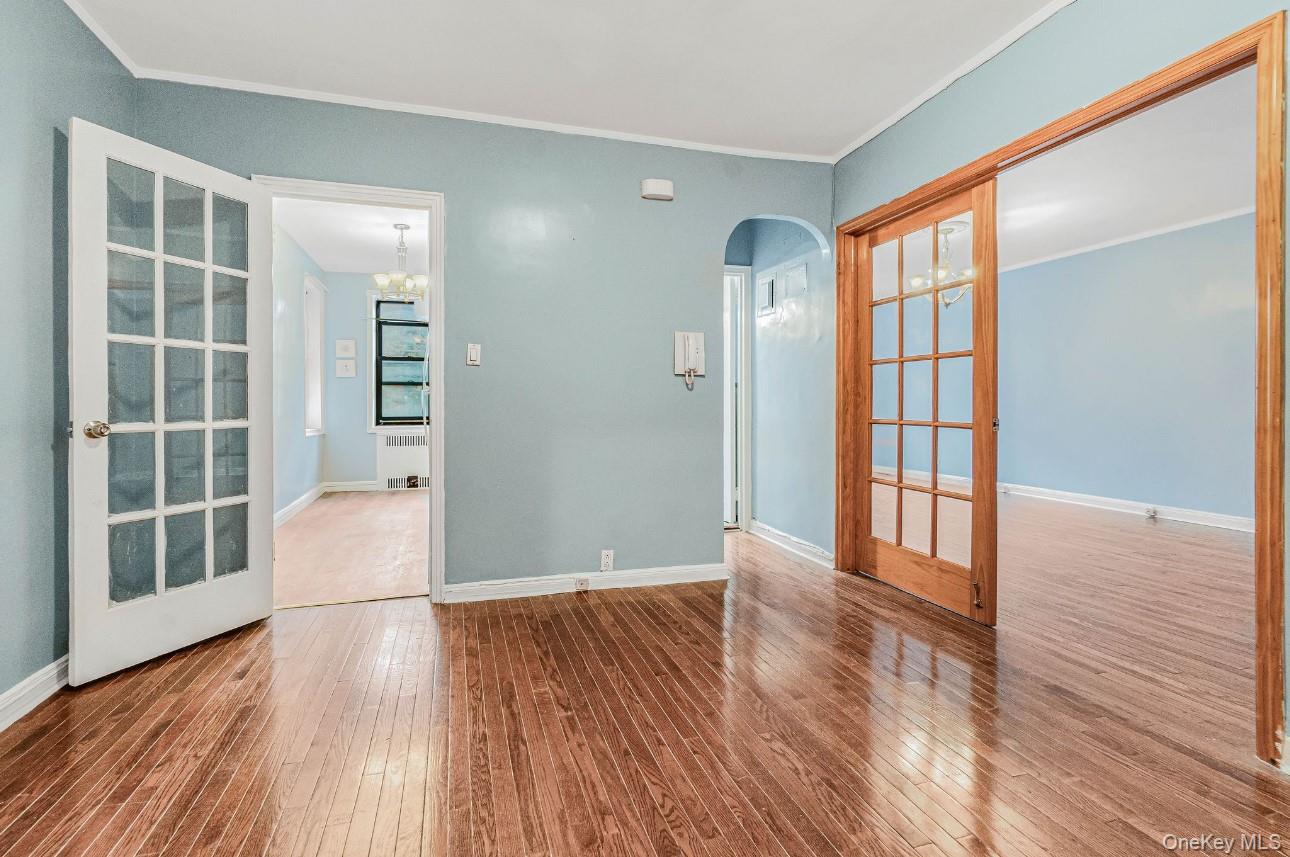 #10 photo, 69-40 Yellowstone Boulevard, كوينز Forest Hills , NY 11375