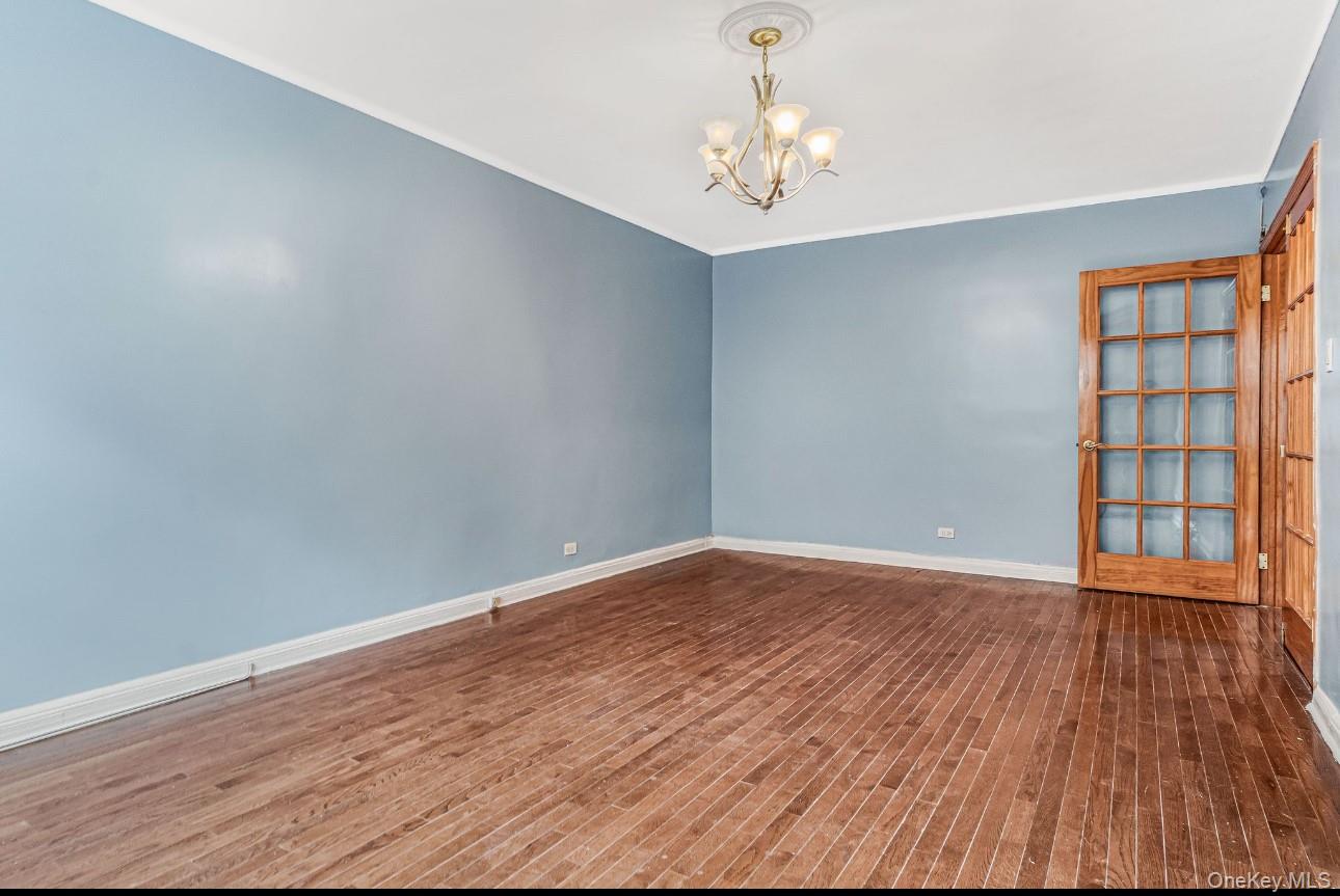 #9 photo, 69-40 Yellowstone Boulevard, كوينز Forest Hills , NY 11375