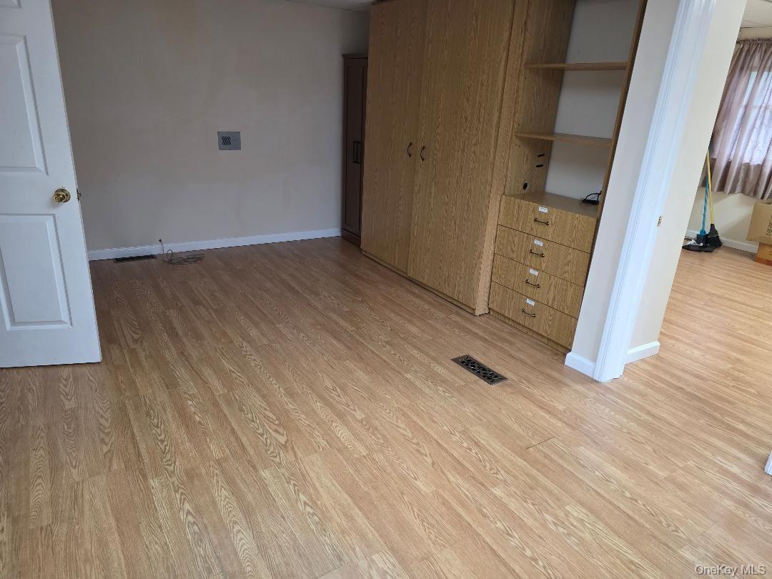 #10 photo, 90 Medford Avenue, 롱 아일랜드 Patchogue , NY 11772