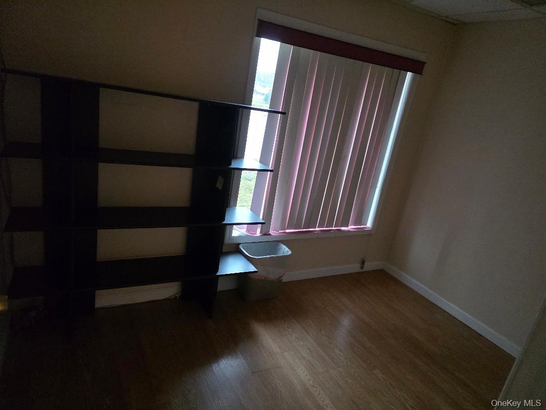 #12 photo, 90 Medford Avenue, 롱 아일랜드 Patchogue , NY 11772