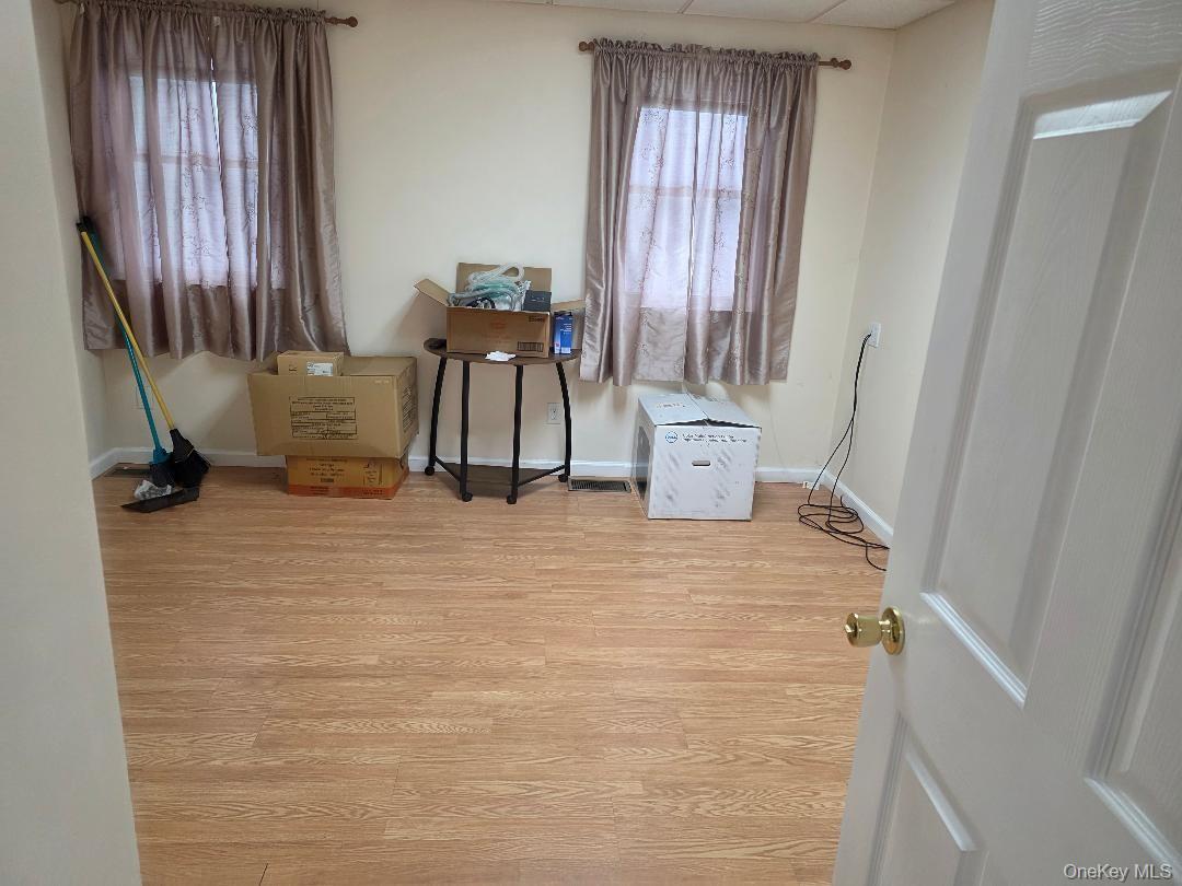 #9 photo, 90 Medford Avenue, 롱 아일랜드 Patchogue , NY 11772