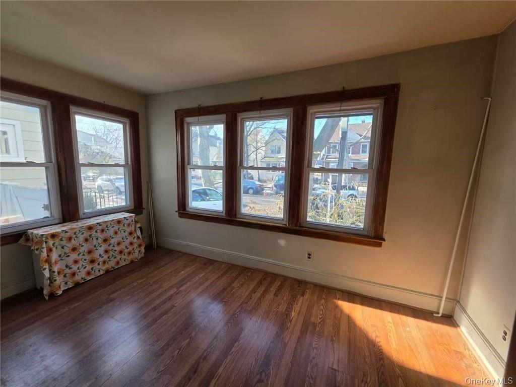 #7 photo, 89-25 238th Street, Куинс ‖ Bellerose , NY 11426