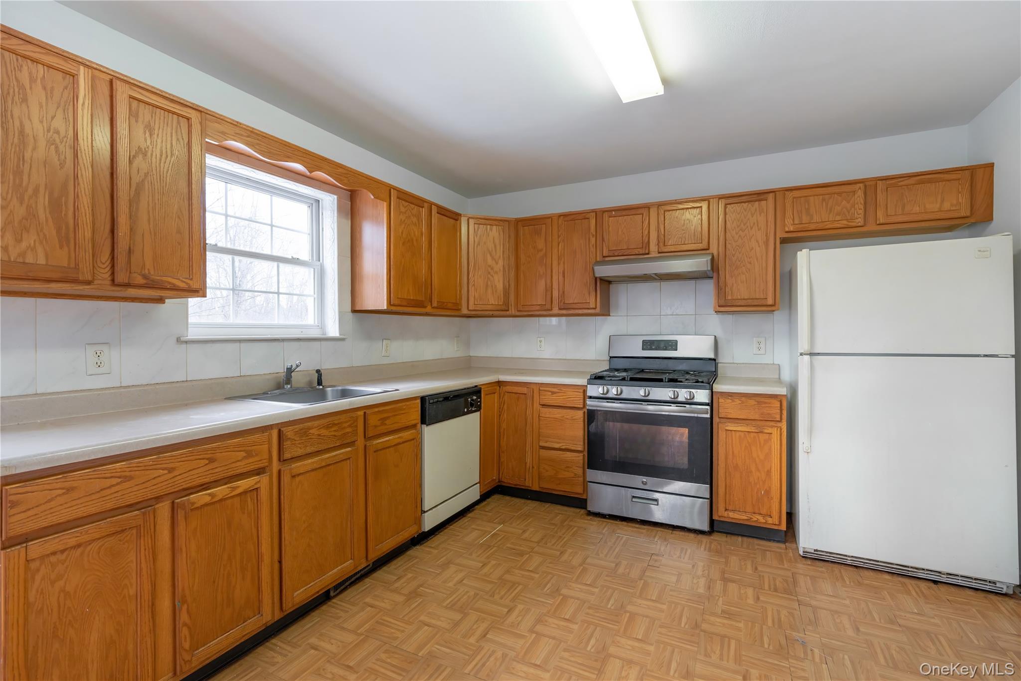 #11 photo, 23 Alexander Drive, 뉴욕주 Washingtonville , NY 10992