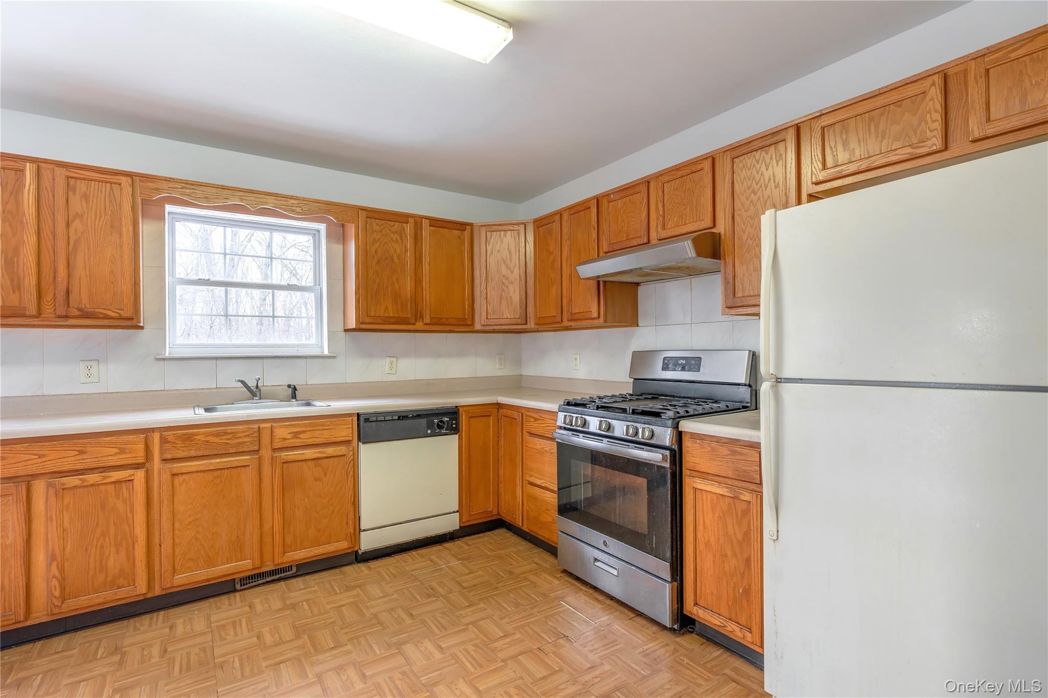 #12 photo, 23 Alexander Drive, 뉴욕주 Washingtonville , NY 10992