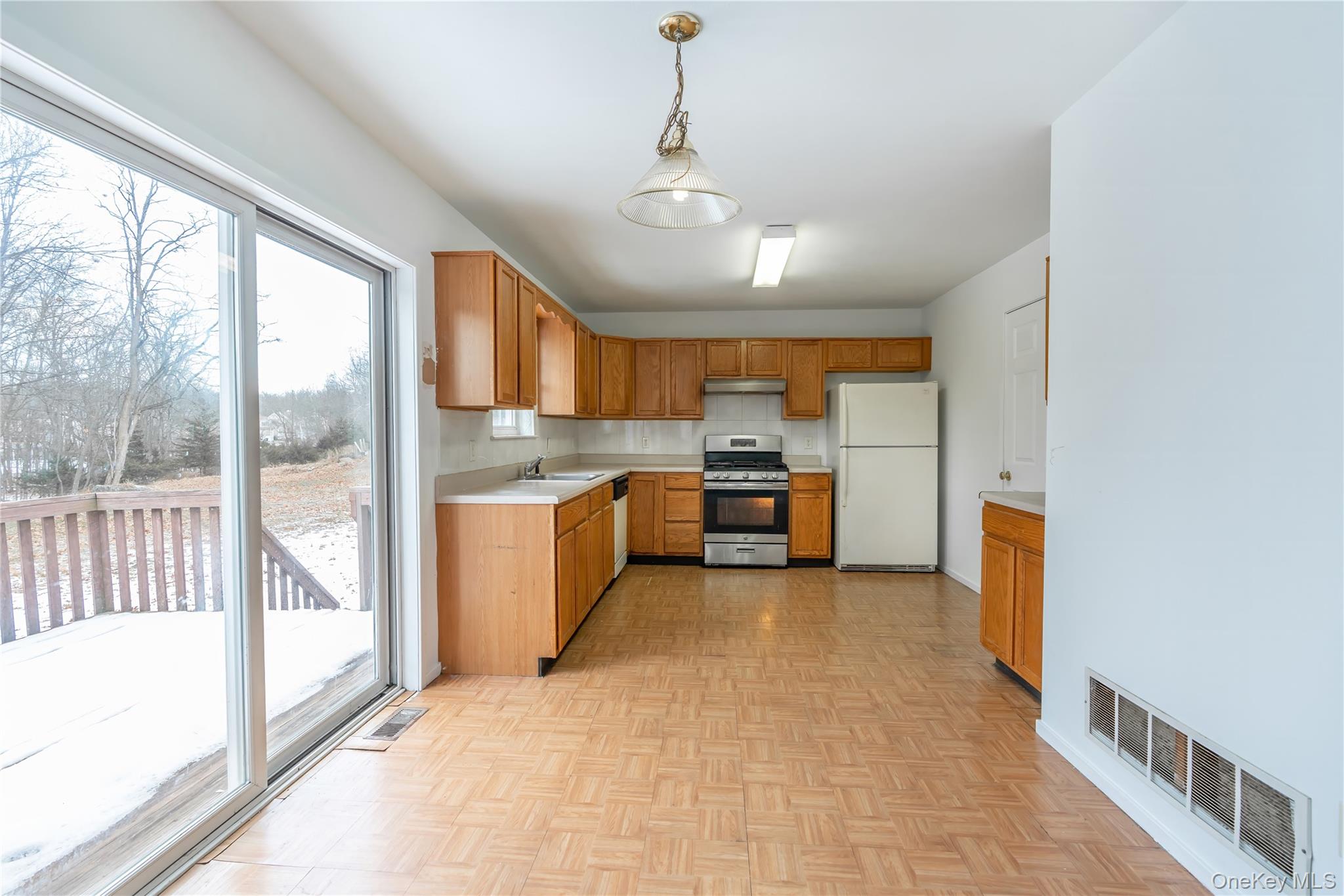 #9 photo, 23 Alexander Drive, 뉴욕주 Washingtonville , NY 10992