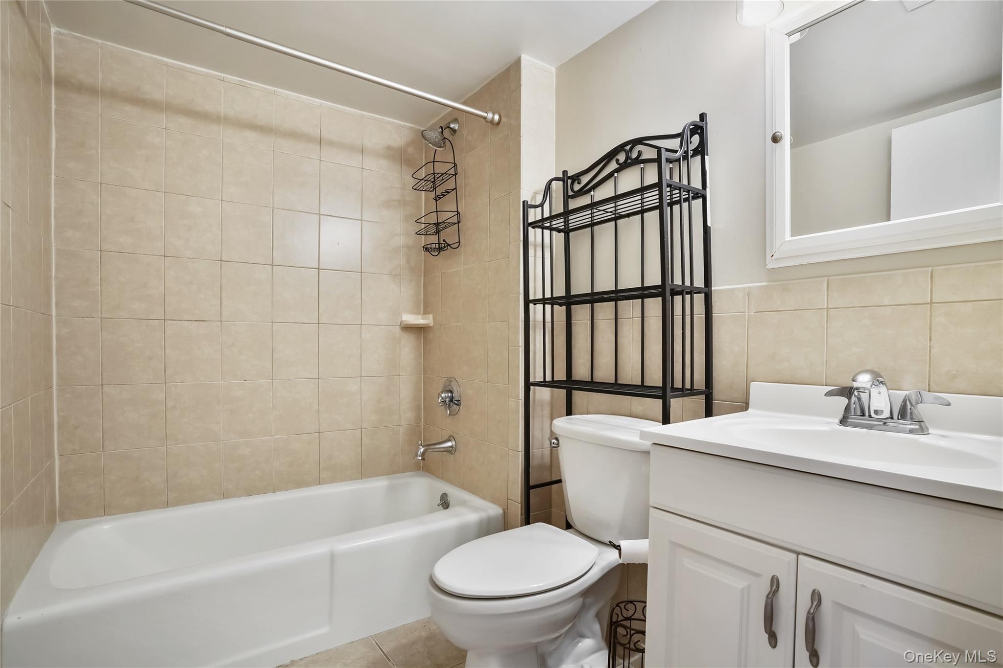 #17 photo, 208 Harris Road, Bedford , NY 10507