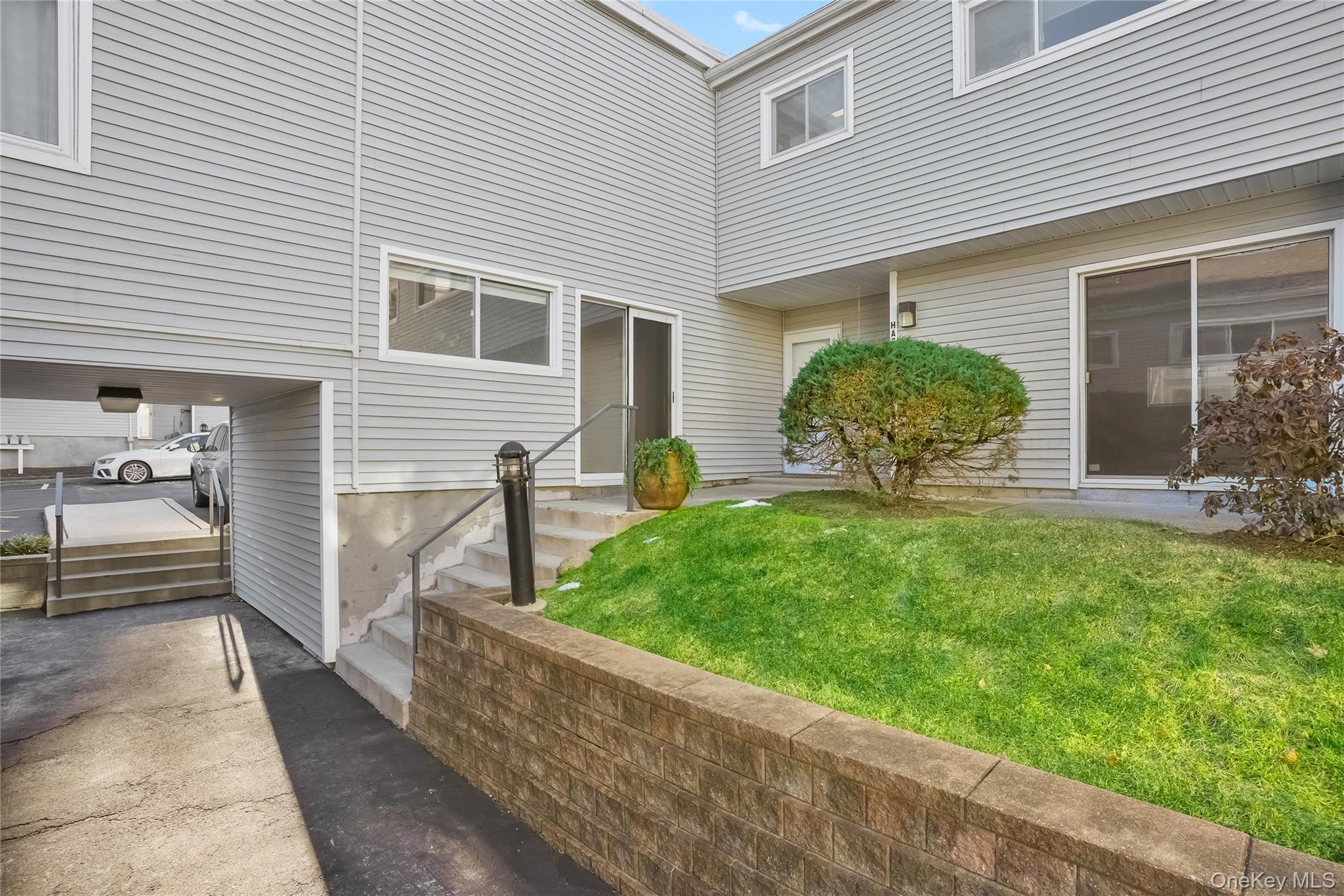 #6 photo, 208 Harris Road, Bedford , NY 10507