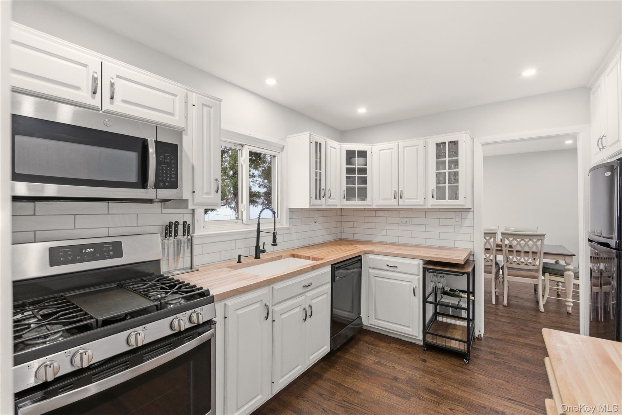 #14 photo, 258 Holt Drive, Pearl River , NY 10965