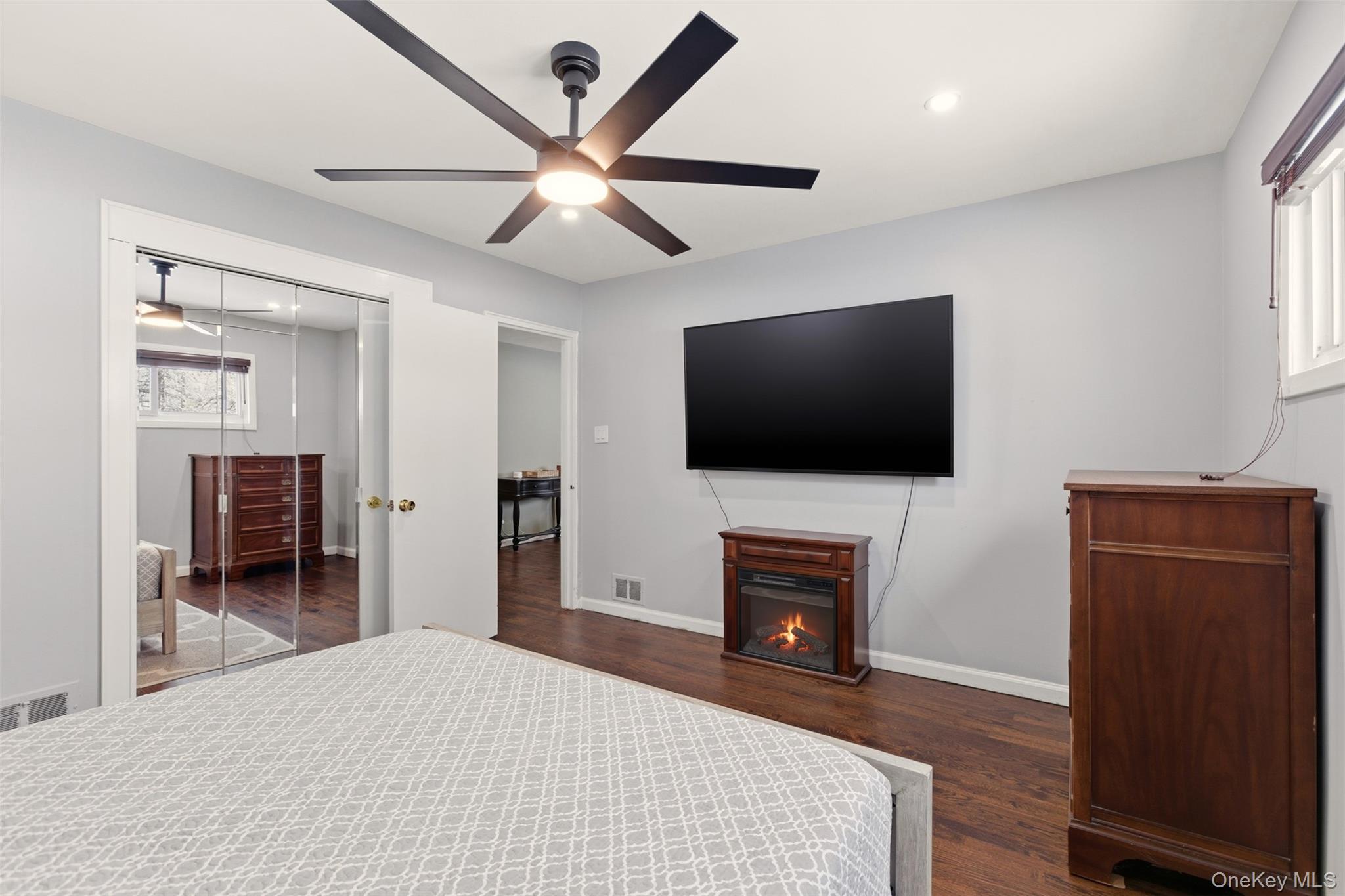 #18 photo, 258 Holt Drive, Pearl River , NY 10965