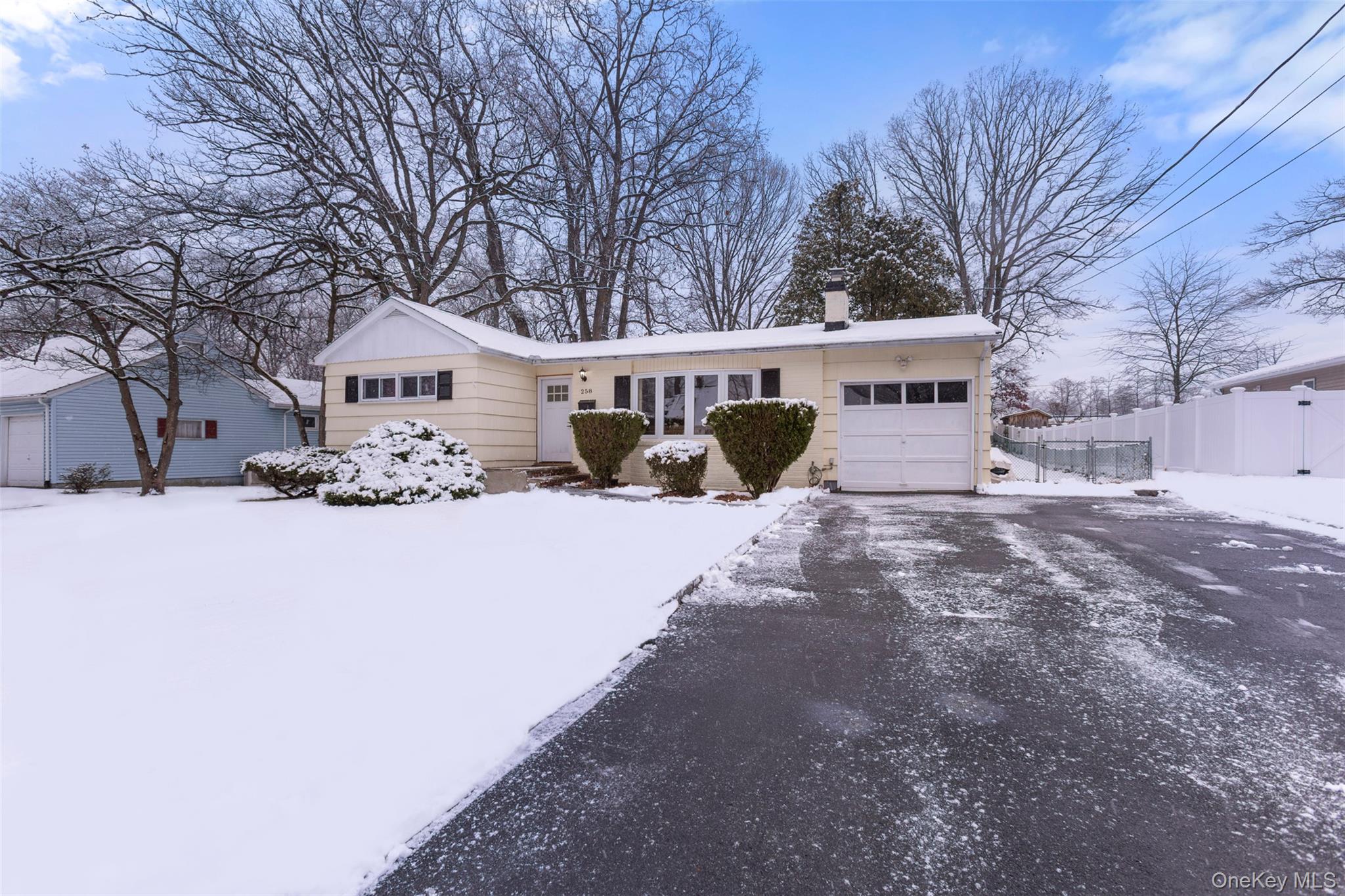 #4 photo, 258 Holt Drive, Pearl River , NY 10965