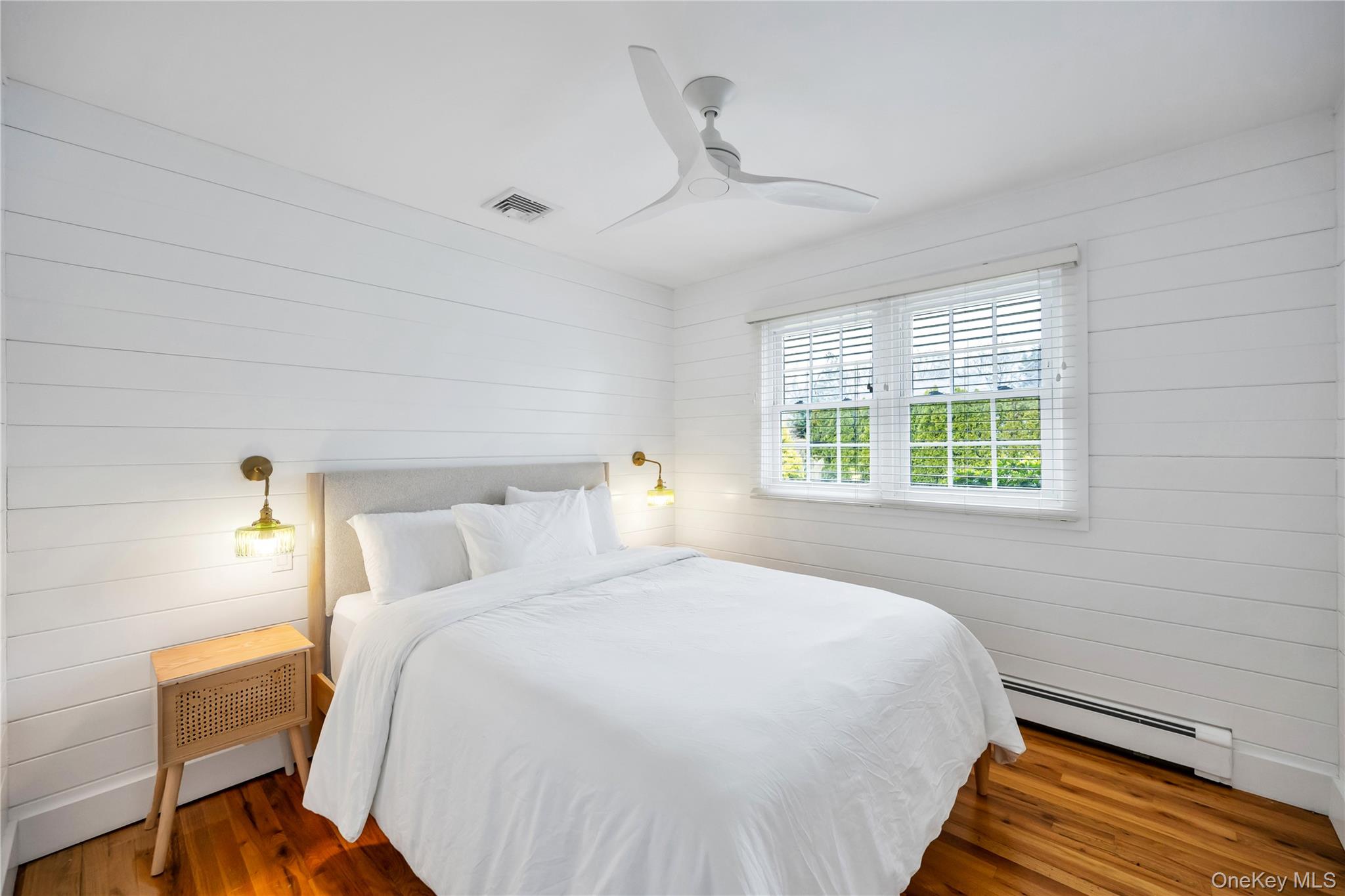 #13 photo, 8 Lovell Road, מחוז סאפוק Hampton Bays , NY 11946