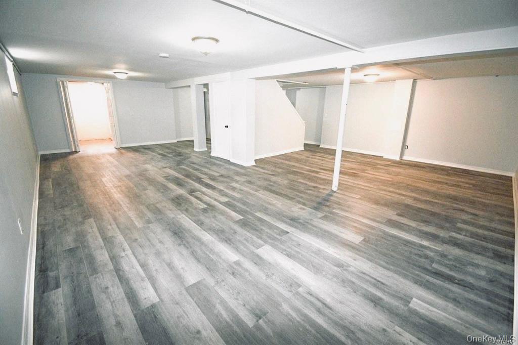 #13 photo, 241 Woodbury Road, מחוז נסאו Hicksville , NY 11801