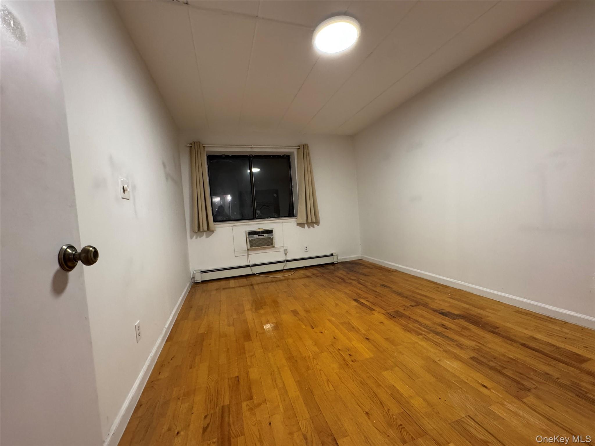 #2 photo, 139-35 35 Avenue, Flushing , NY 13354