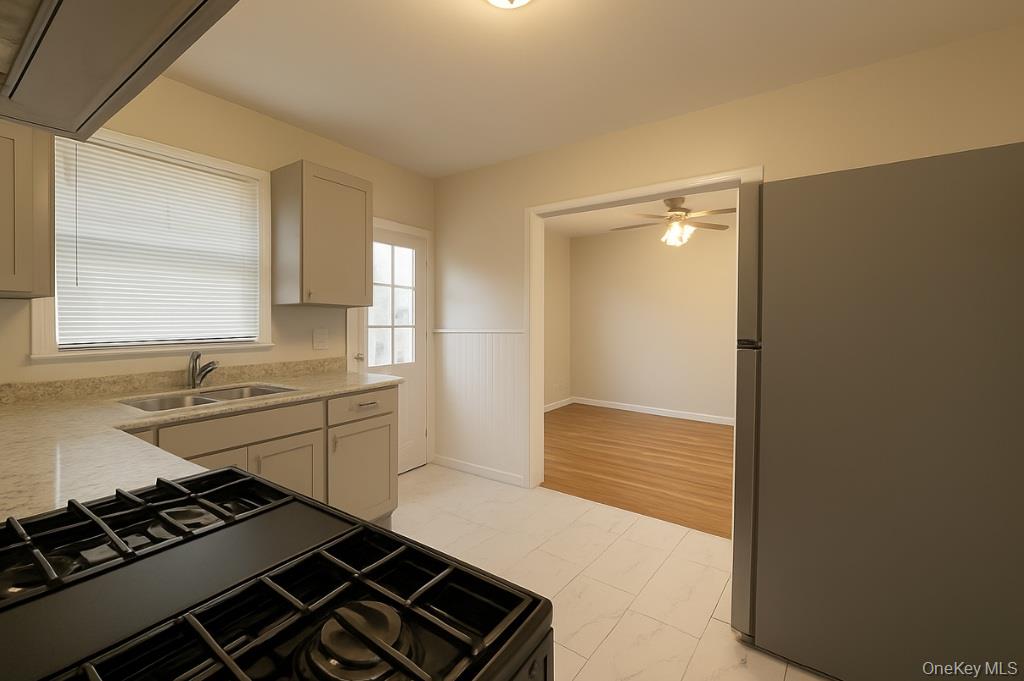 #8 photo, 741 Taylor Avenue, सफ़ोक काउंटी East Patchogue , NY 11772