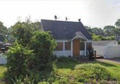 #1 photo, 77 Poospatuck Lane, 롱 아일랜드 Mastic , NY 11950