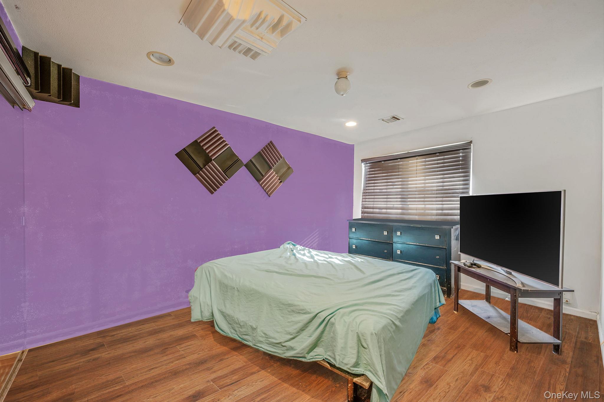 #12 photo, 101 Surf Drive, Бронкс ‖ Bronx , NY 10473