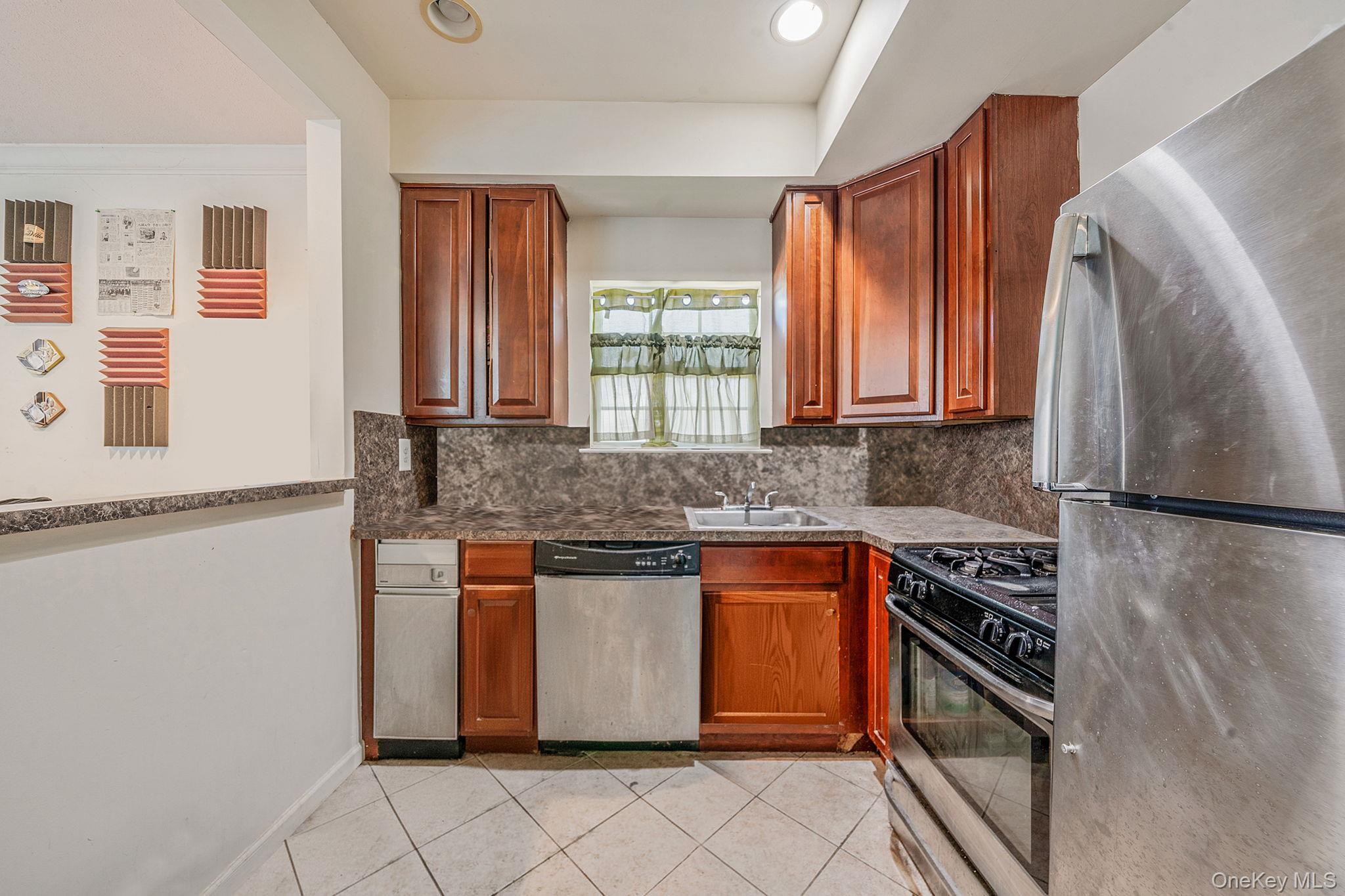 #14 photo, 101 Surf Drive, Бронкс ‖ Bronx , NY 10473