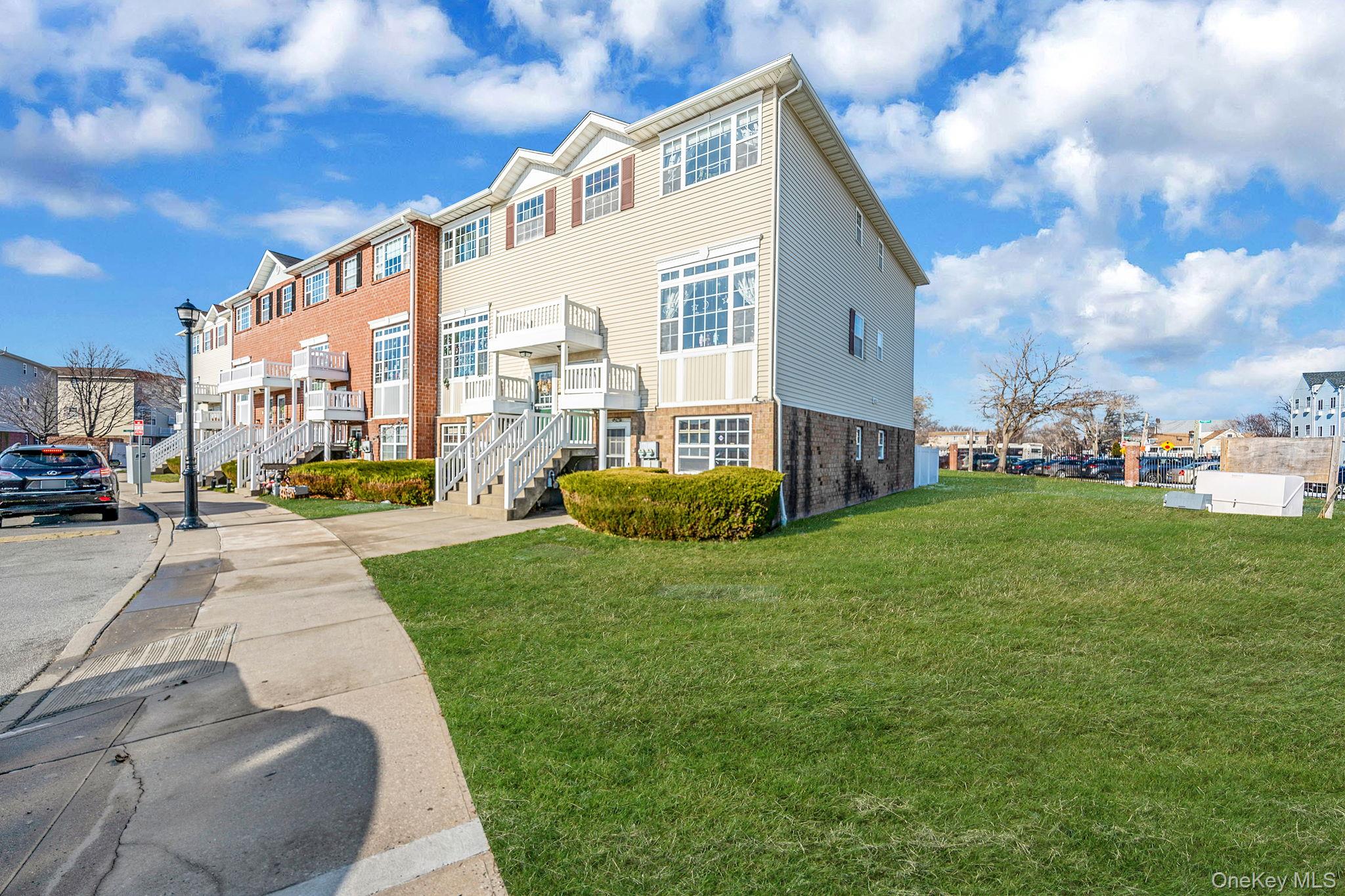 #3 photo, 101 Surf Drive, Бронкс ‖ Bronx , NY 10473