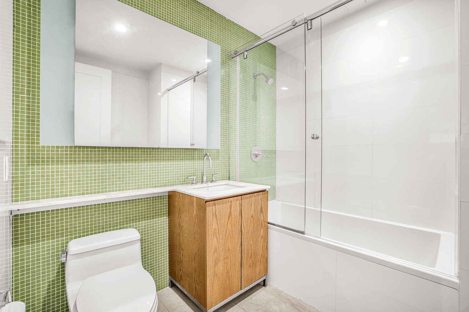 #9 photo, 71 NASSAU Street, South Street Seaport , NY 10038