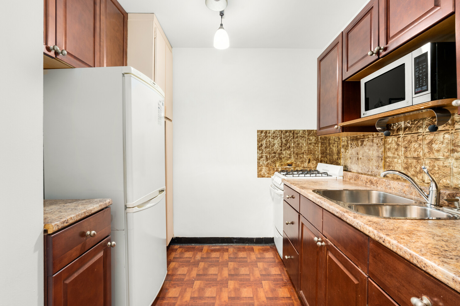 #4 photo, 363 E 76TH Street, मैनहटन Lenox Hill , NY 10075