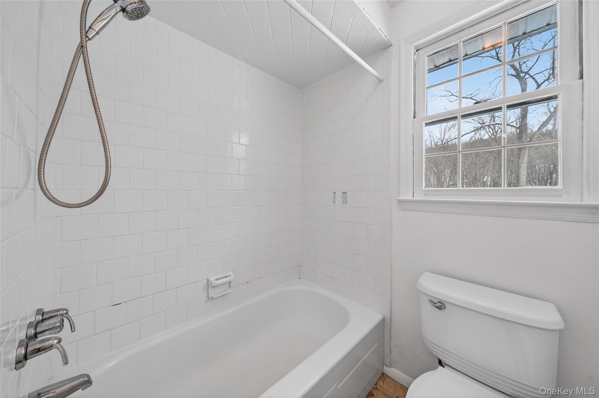 #17 photo, 64 Bayberry Drive, 纽约州 Monroe , NY 10950