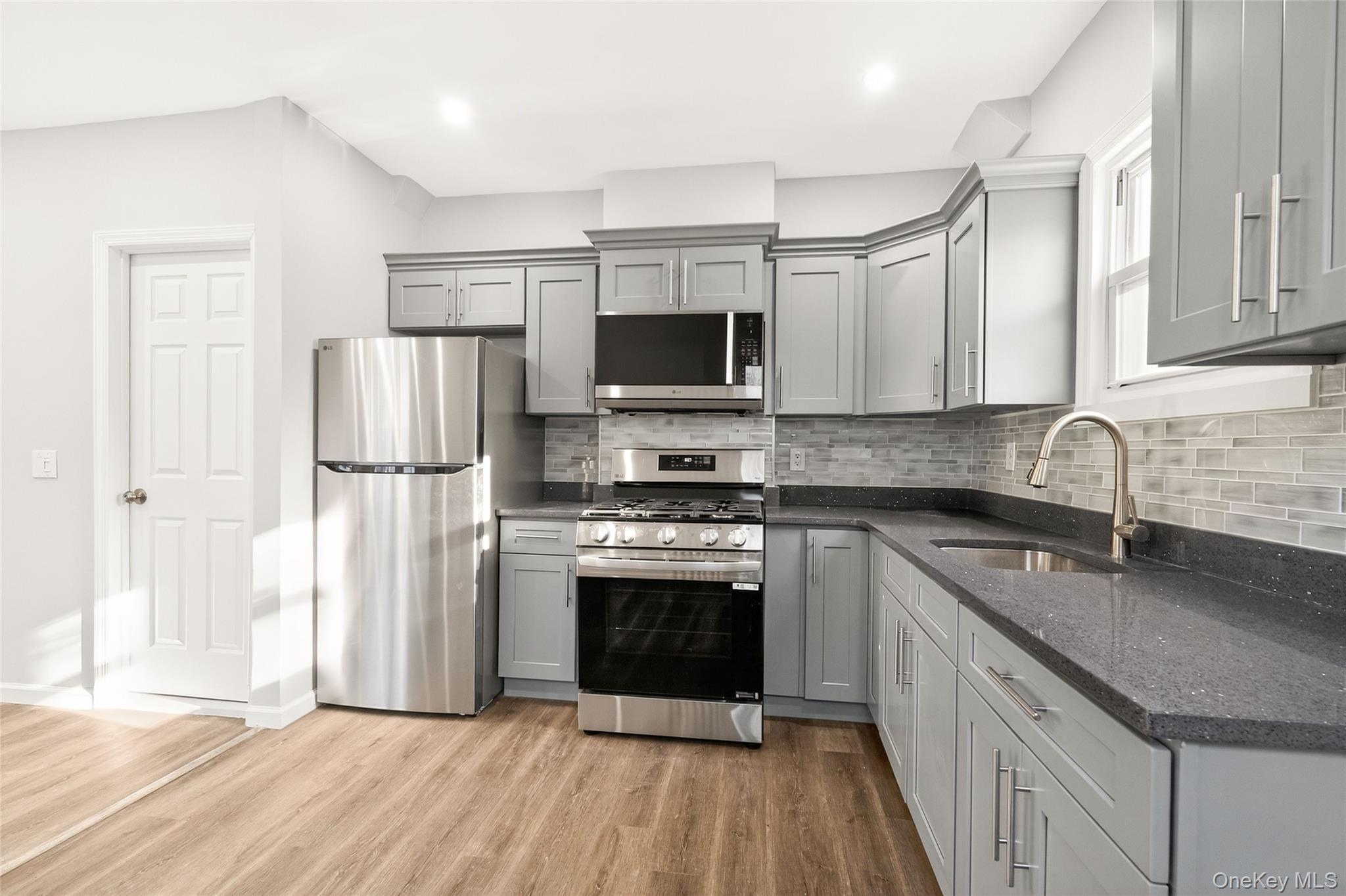 #3 photo, 21 Elysian Avenue, Nyack , NY 10960