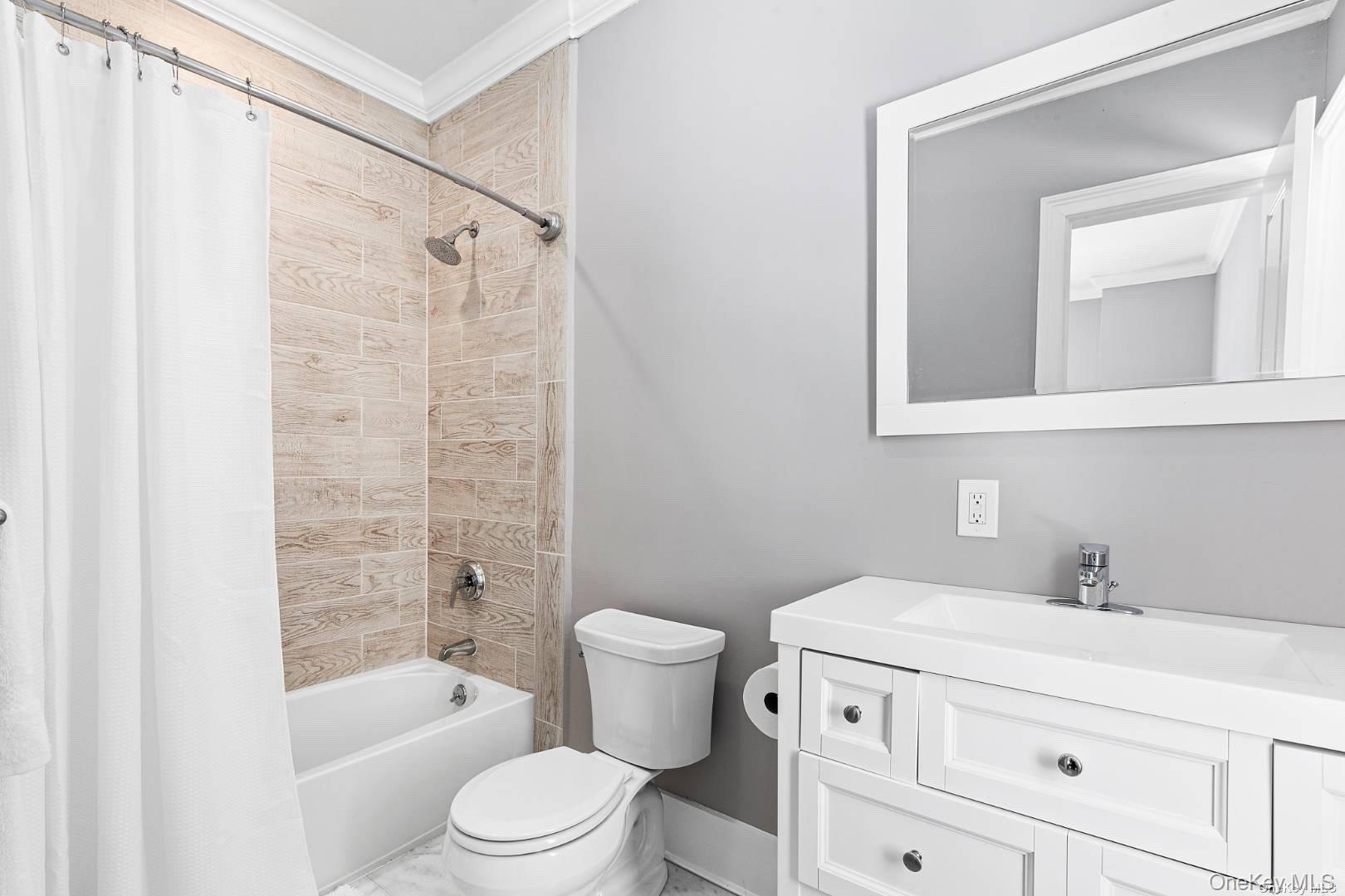 #16 photo, 2 Sophia Court, Westhampton , NY 11977