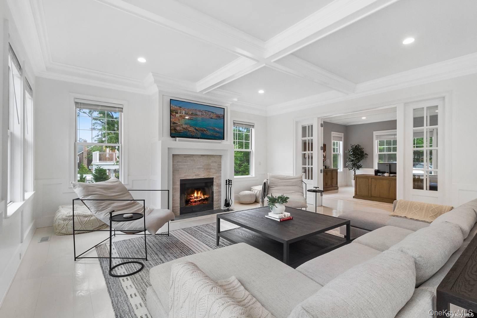 #5 photo, 2 Sophia Court, Westhampton , NY 11977