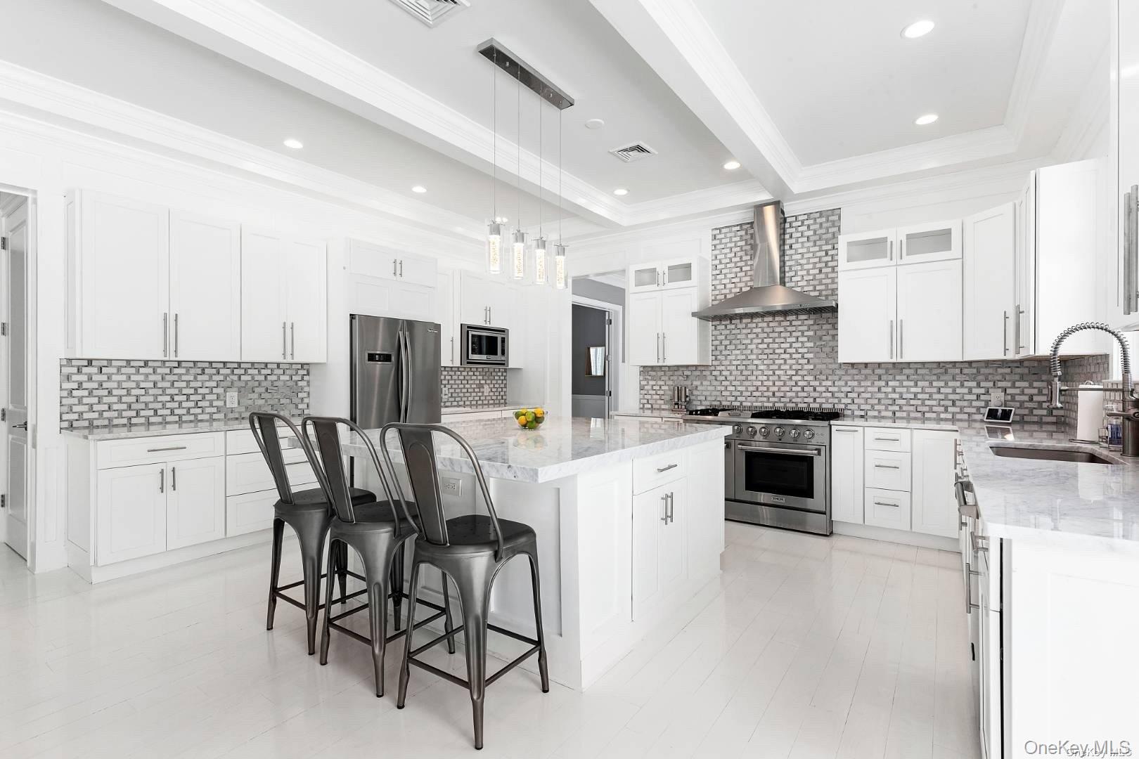 #9 photo, 2 Sophia Court, Westhampton , NY 11977