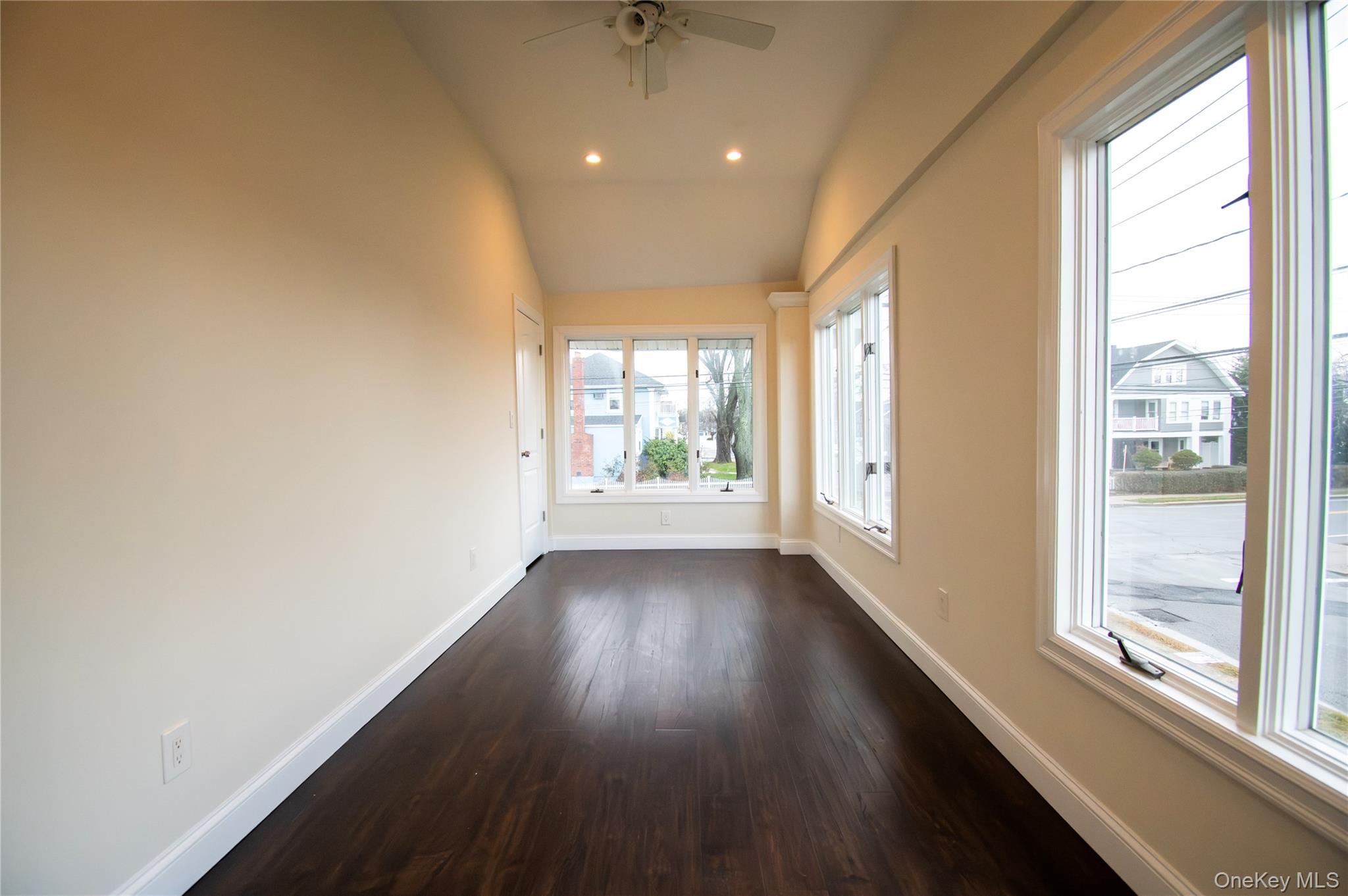 #19 photo, 3159 Milburn Avenue, 롱 아일랜드 Baldwin , NY 11510