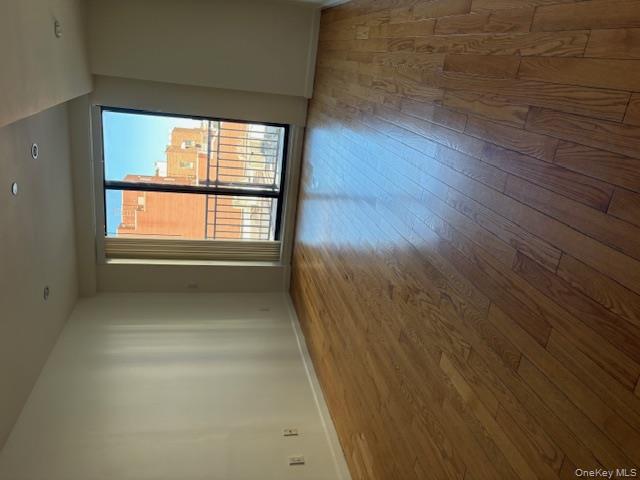 #13 photo, 135-17 Northern Boulevard, Flushing , NY 11354