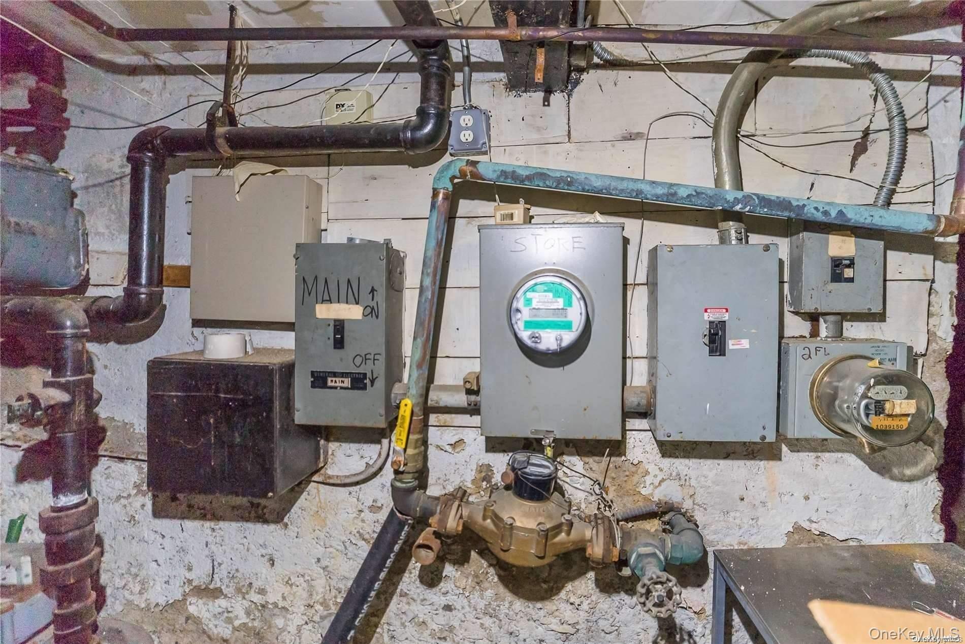 #14 photo, 9703 Jamaica Avenue, कुईंस Jamaica , NY 11421