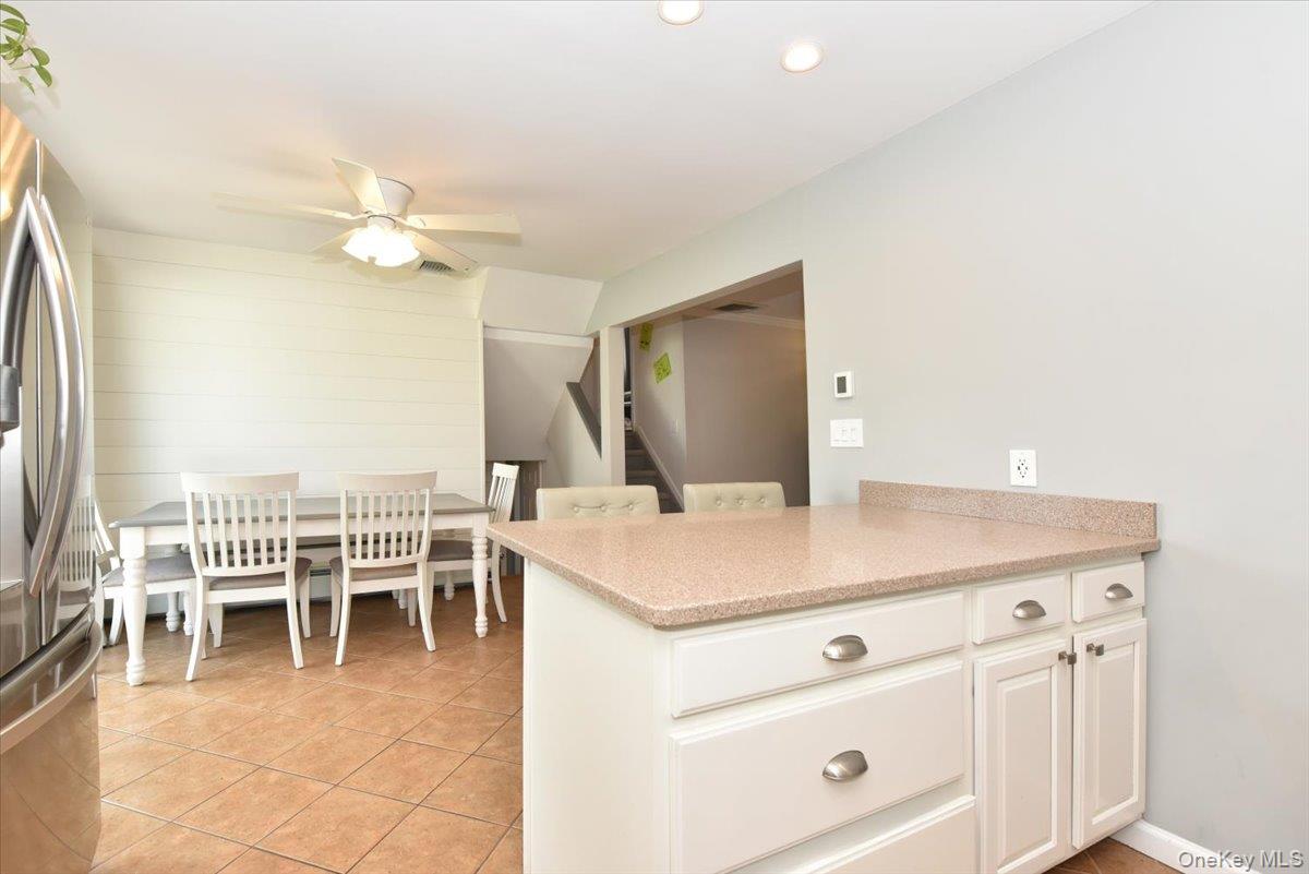 #13 photo, 359 Park Lane, Massapequa Park , NY 11762