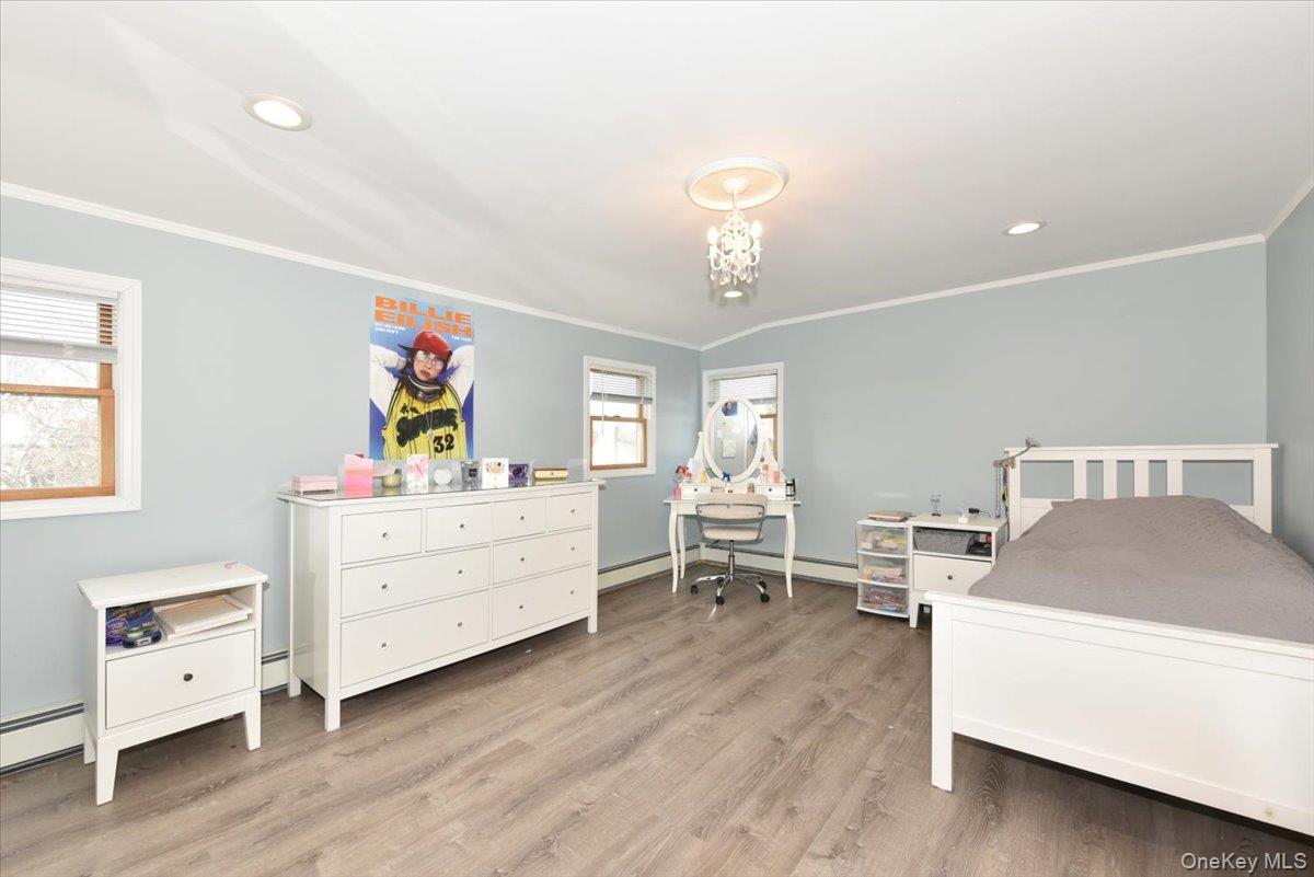 #20 photo, 359 Park Lane, Massapequa Park , NY 11762