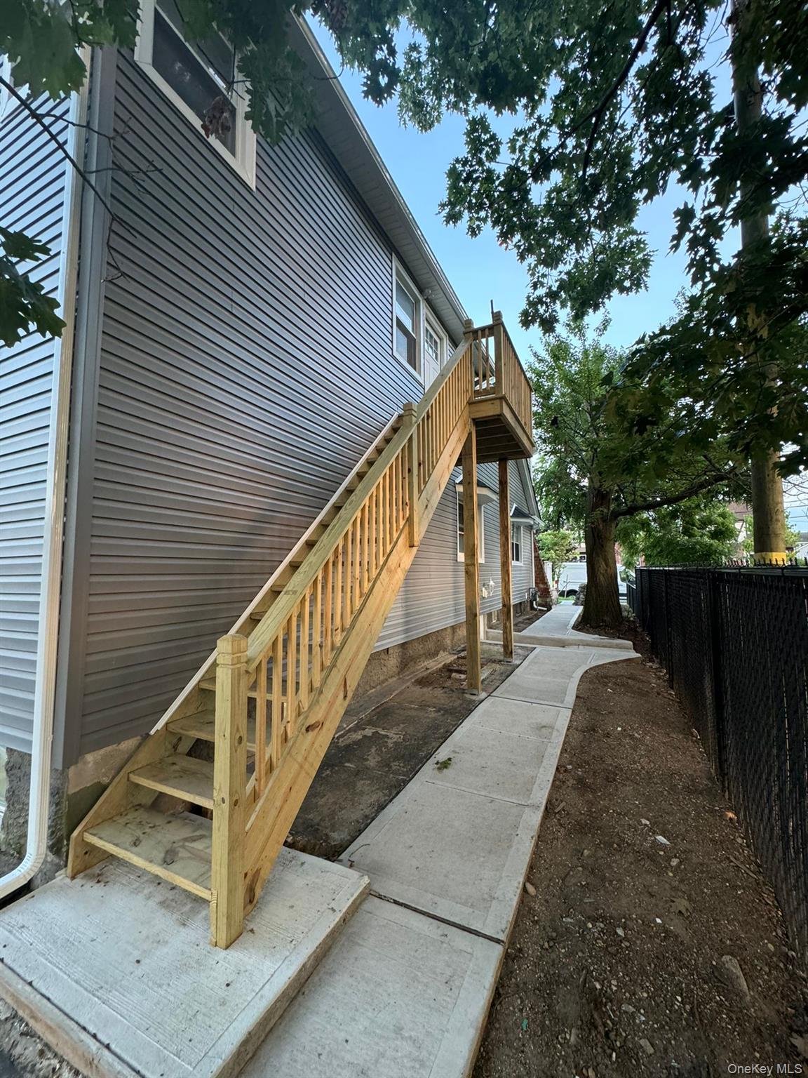 #17 photo, 74 Davis ST, Нассау ‖ East Rockaway , NY 11518