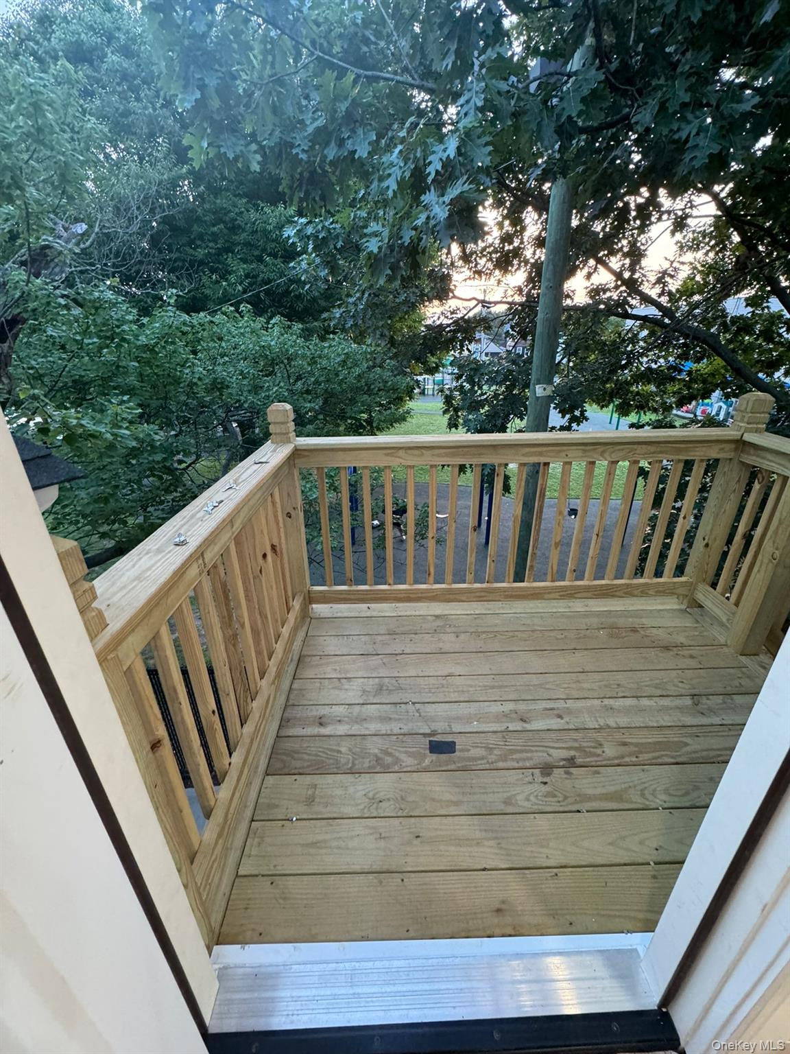 #18 photo, 74 Davis ST, Нассау ‖ East Rockaway , NY 11518