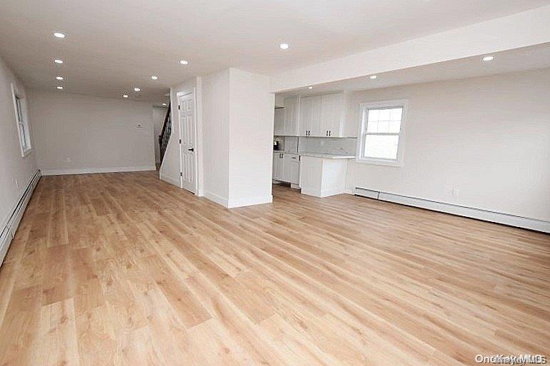 #2 photo, 74 Davis ST, Нассау ‖ East Rockaway , NY 11518