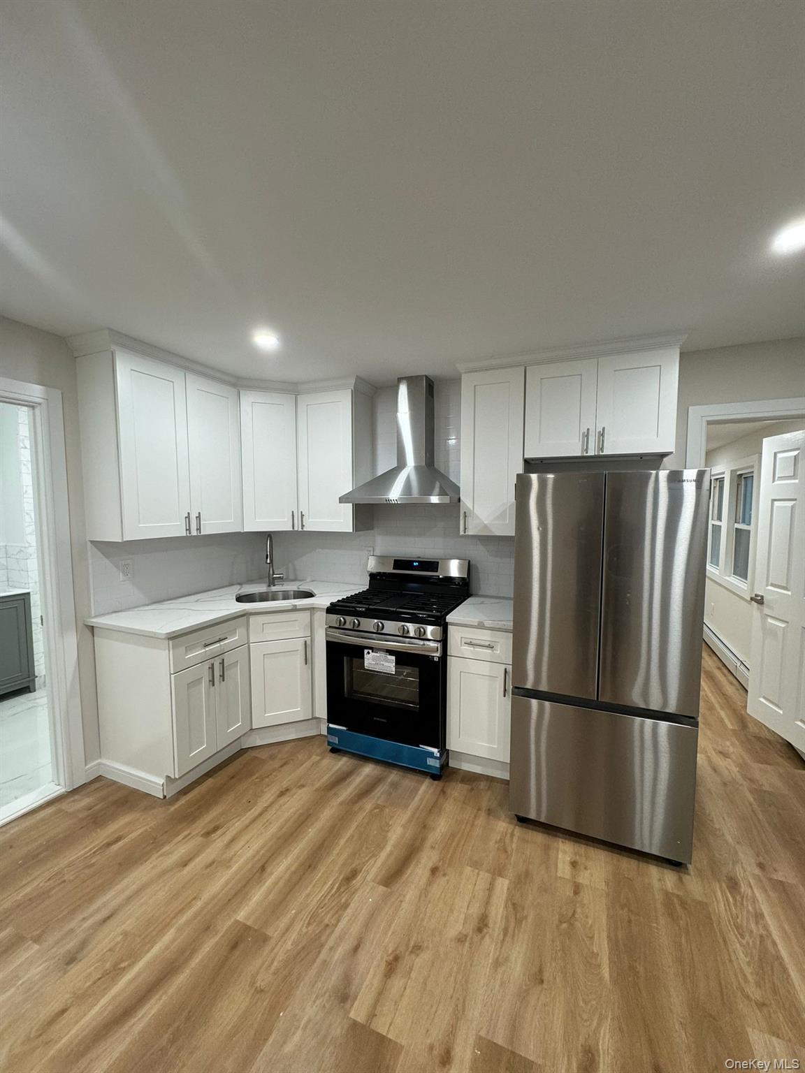 #20 photo, 74 Davis ST, Нассау ‖ East Rockaway , NY 11518