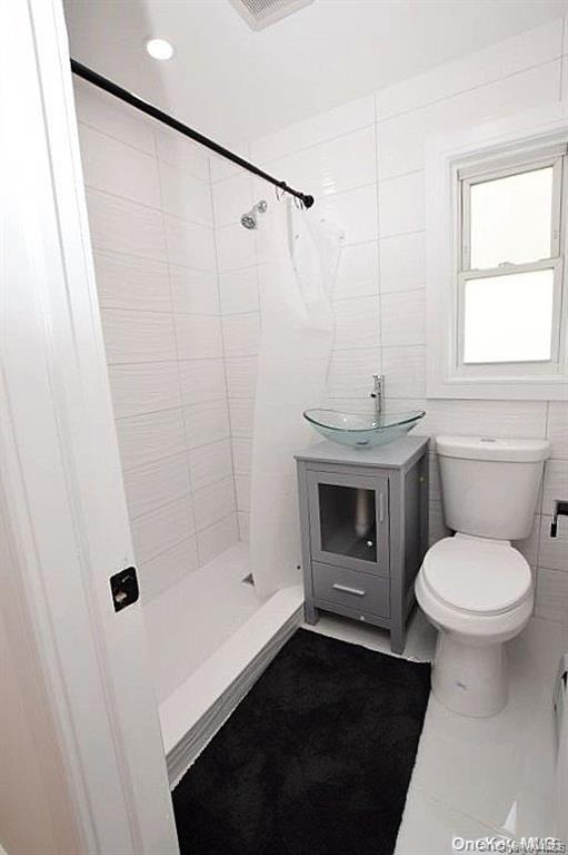 #7 photo, 74 Davis ST, Нассау ‖ East Rockaway , NY 11518