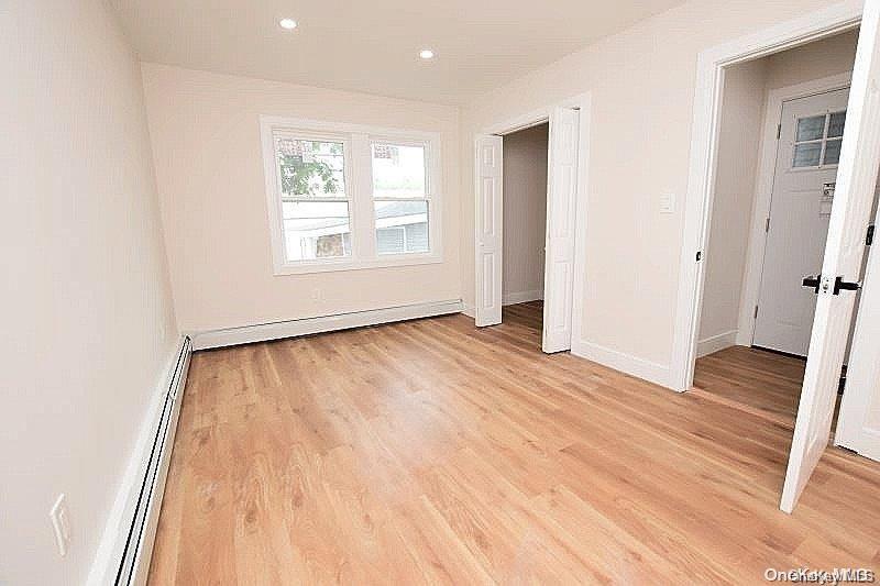 #9 photo, 74 Davis ST, Нассау ‖ East Rockaway , NY 11518