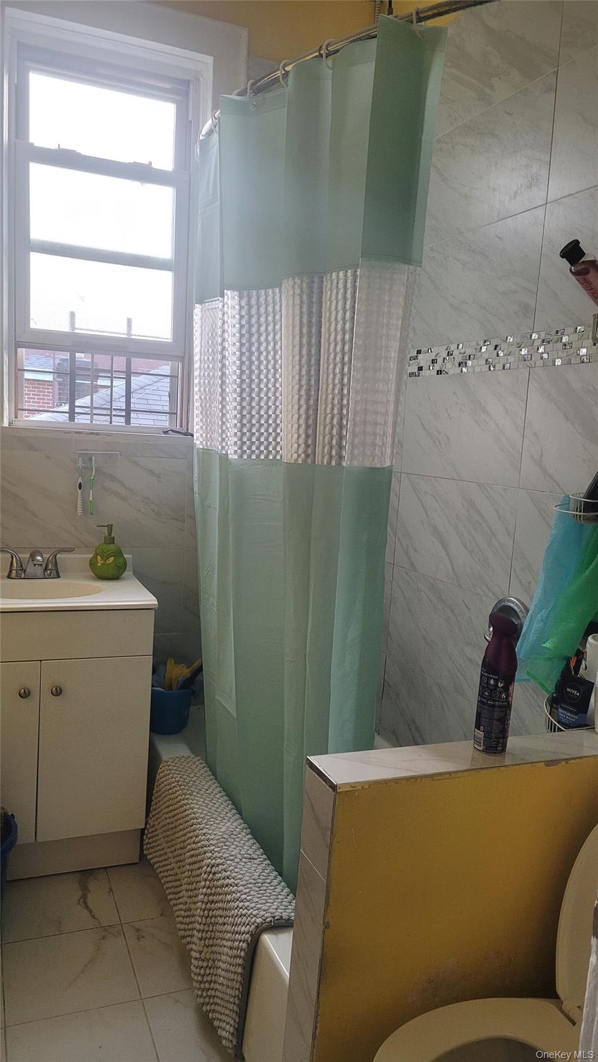 #11 photo, 2924 Yates Avenue, 布朗士 Bronx , NY 10469